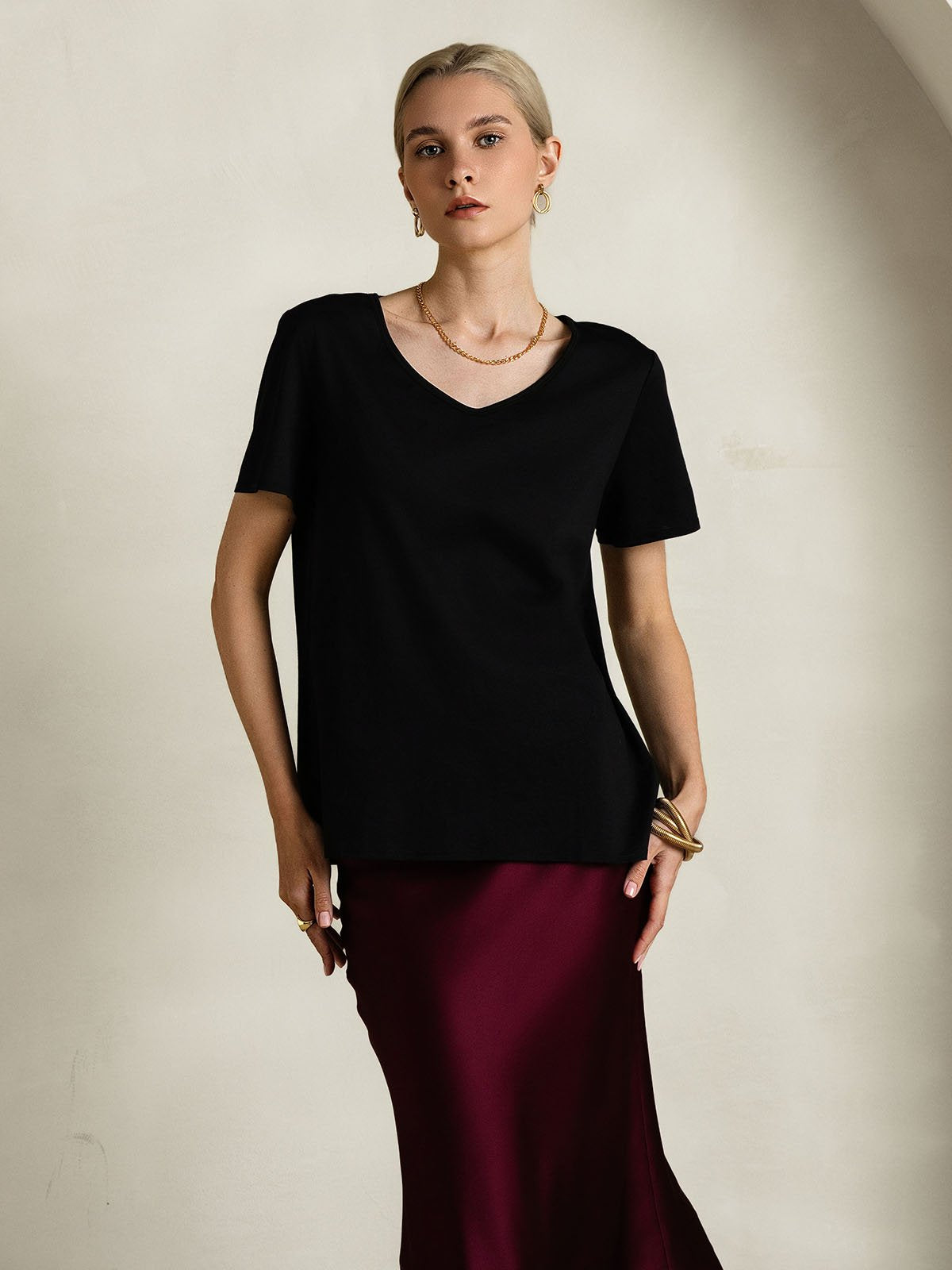 SilkSilky Silk Blend Short Sleeve V Neck Women's T-Shirt Black 005