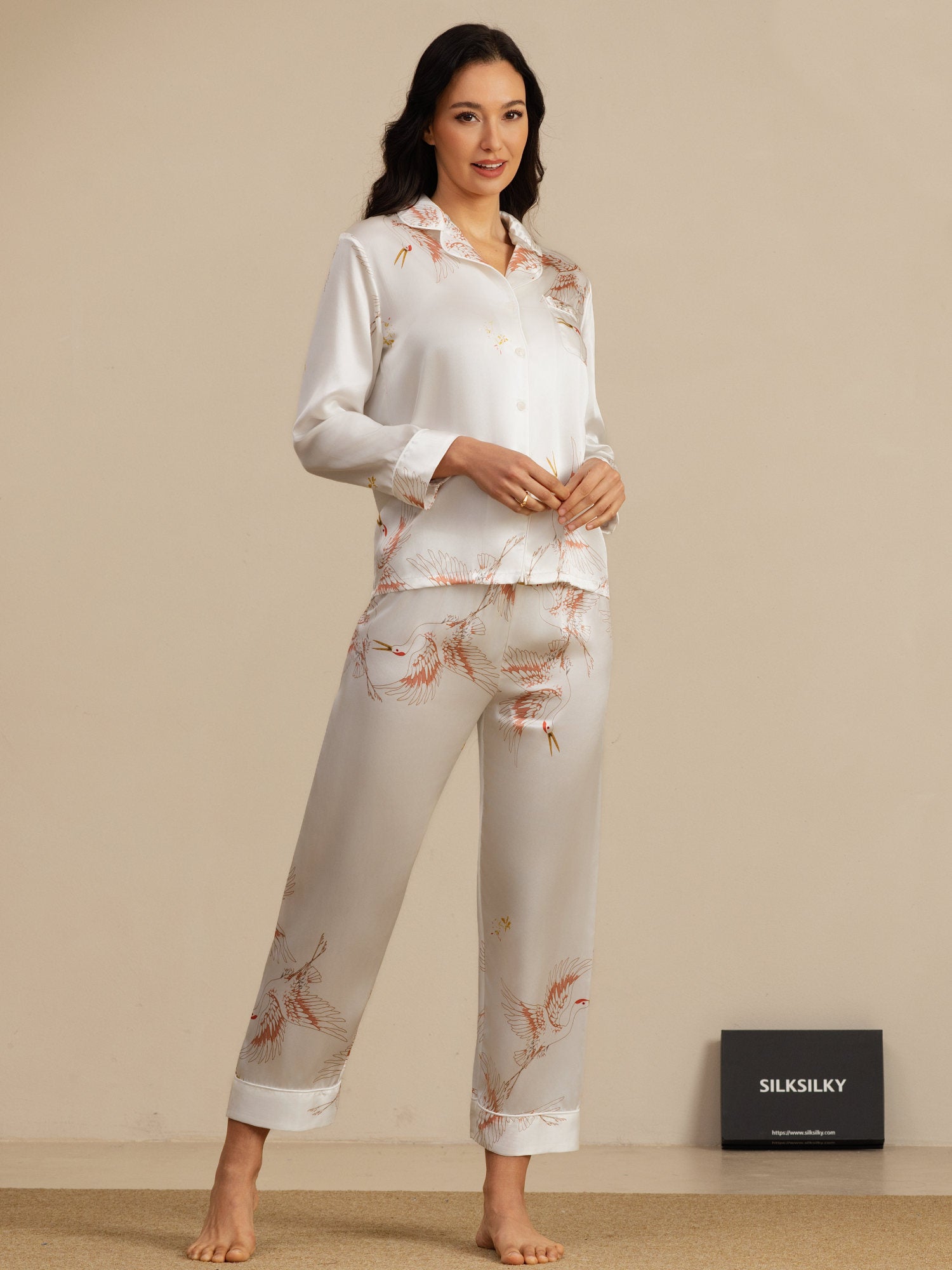 [White] SilkSilky  19Momme Long Sleeve Notch Collar Women's Pajamas 006