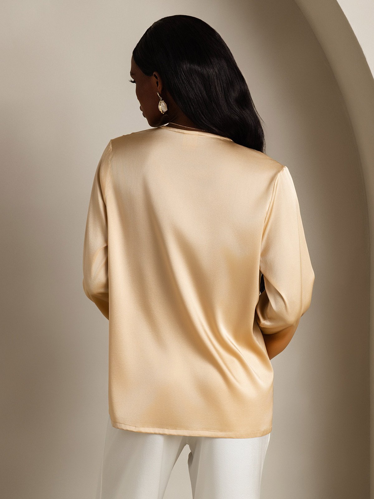 [Champagne] SilkSilky  19Momme Silk V Neck Women's Shirt 002