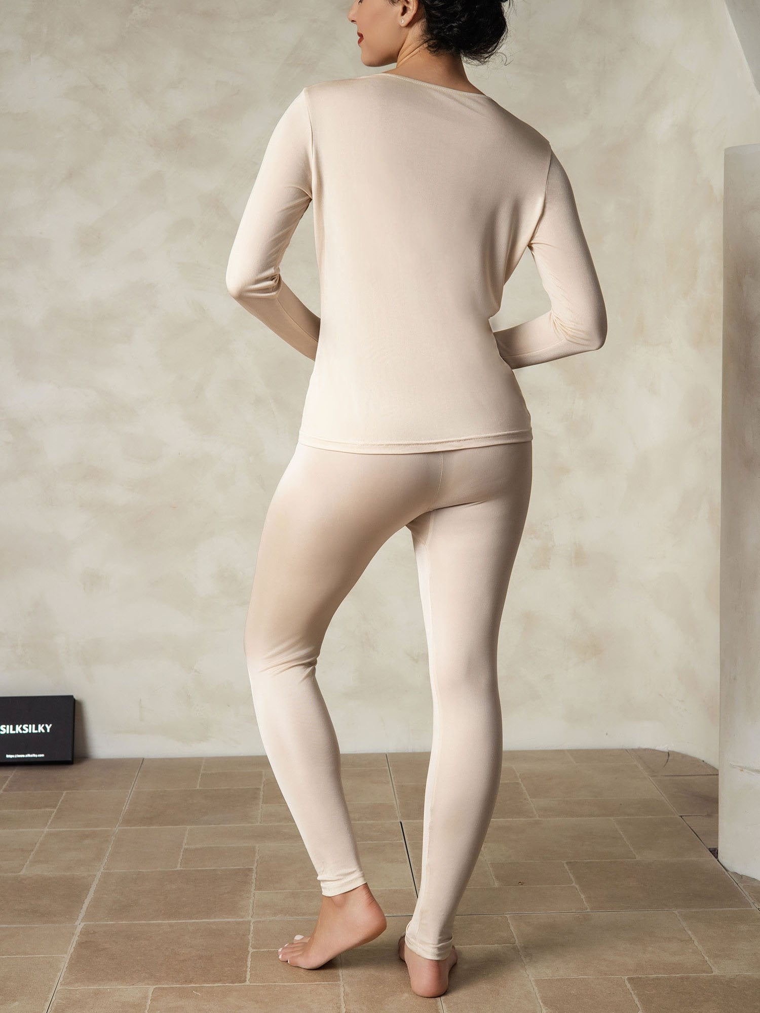 [Tan] SilkSilky Silk Round Neck Women's Pajamas 002