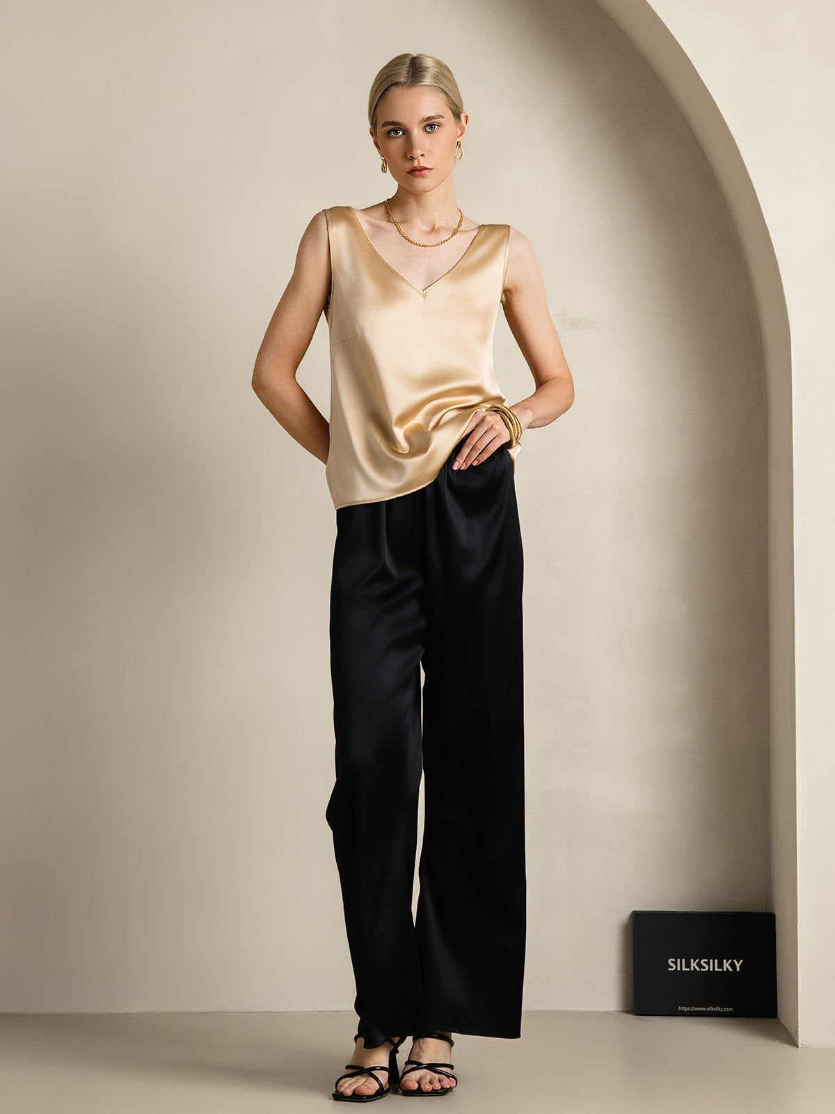 [Champagne] SilkSilky  19Momme Silk V Neck Camisole Top 007
