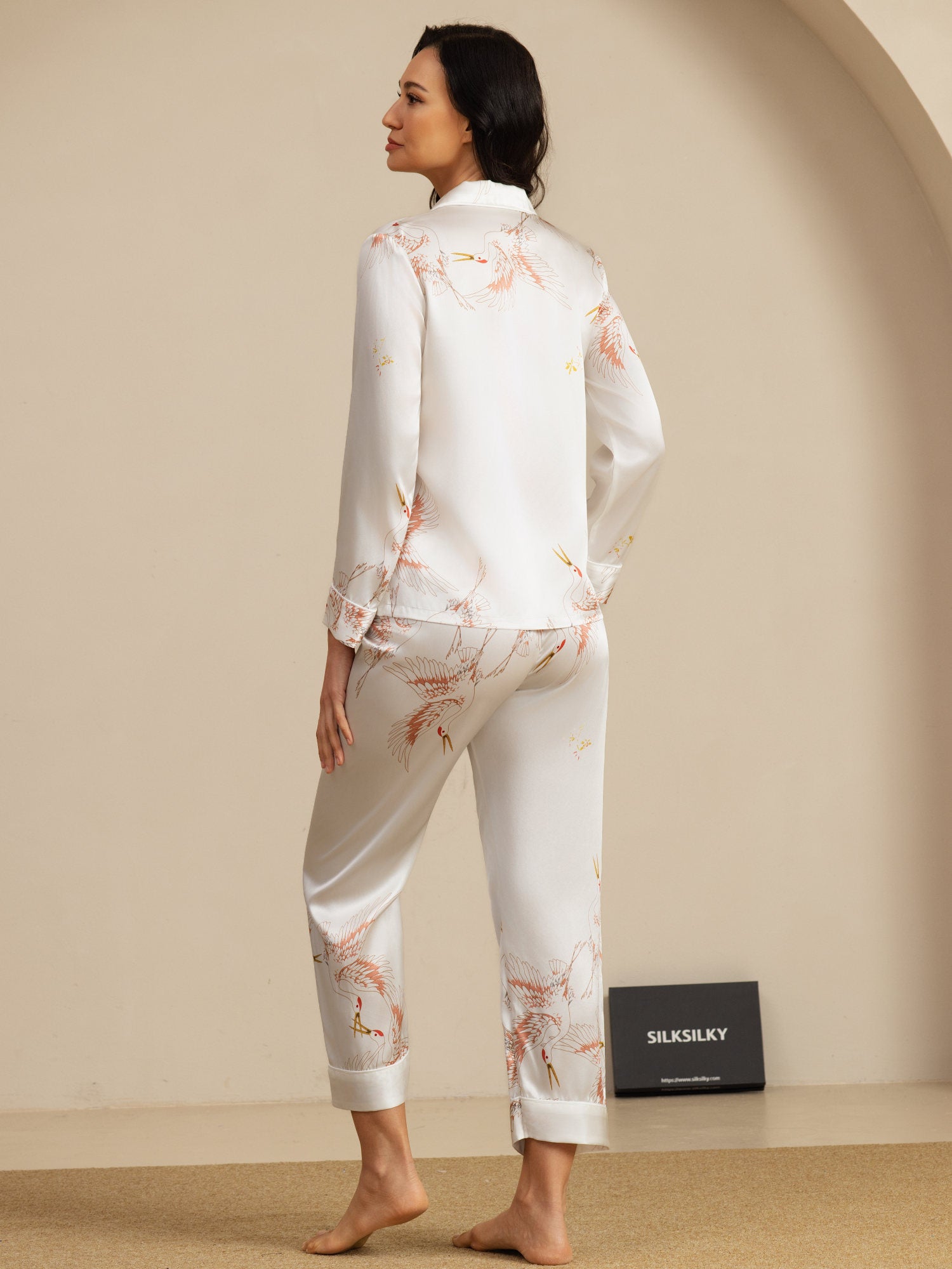 [White] SilkSilky  19Momme Long Sleeve Notch Collar Women's Pajamas 002