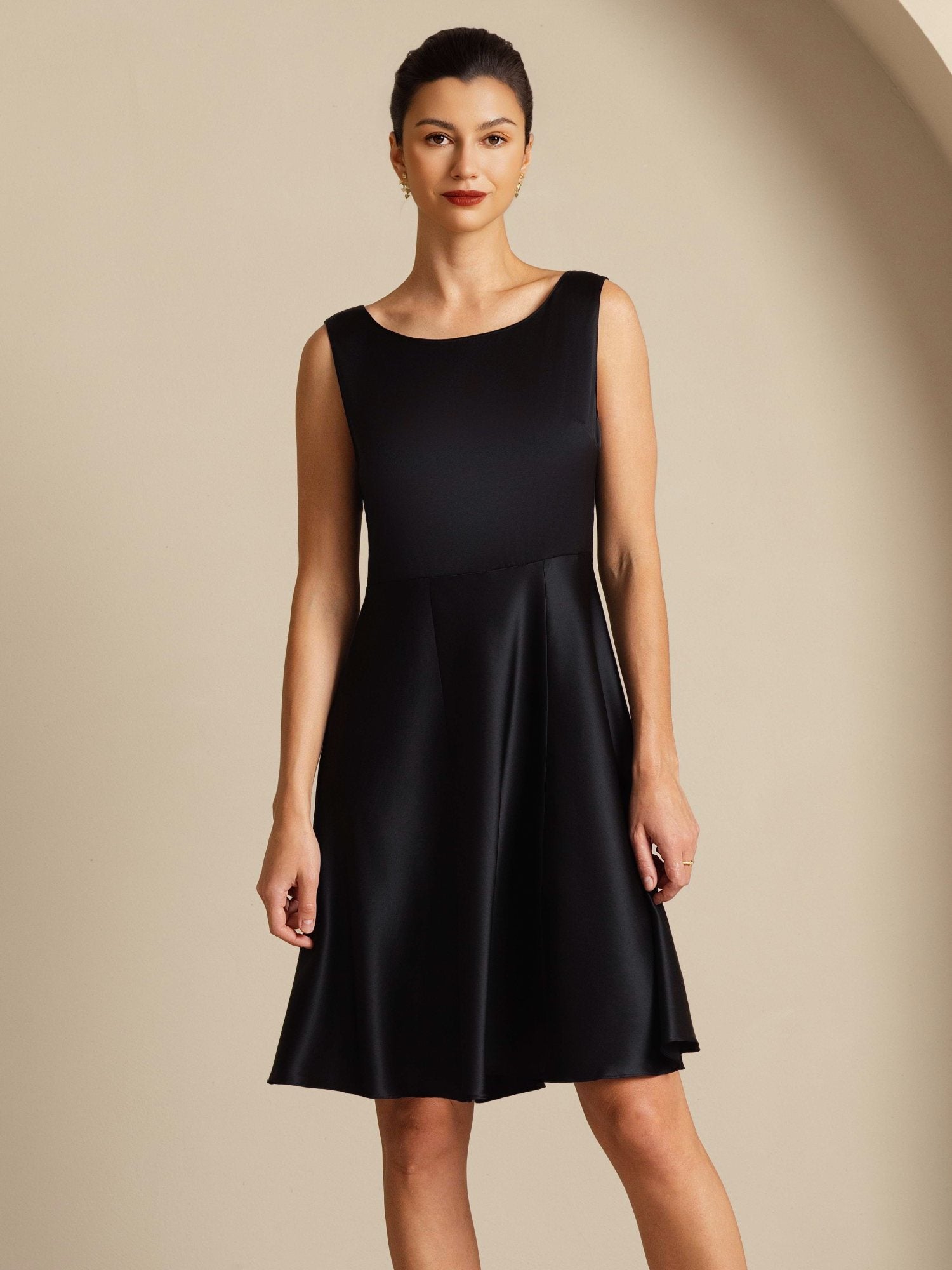 [Black] SilkSilky 19Momme Silk Sleeveless Round Neck Dress 007