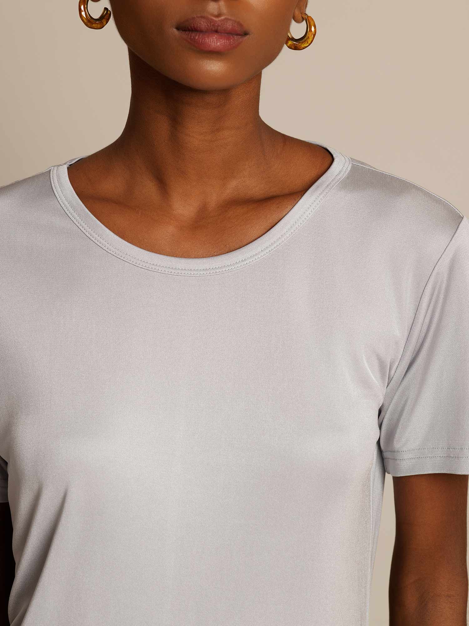 [Silver] SilkSilky  Silk Knitted Round Neck Women's T-Shirt 004,