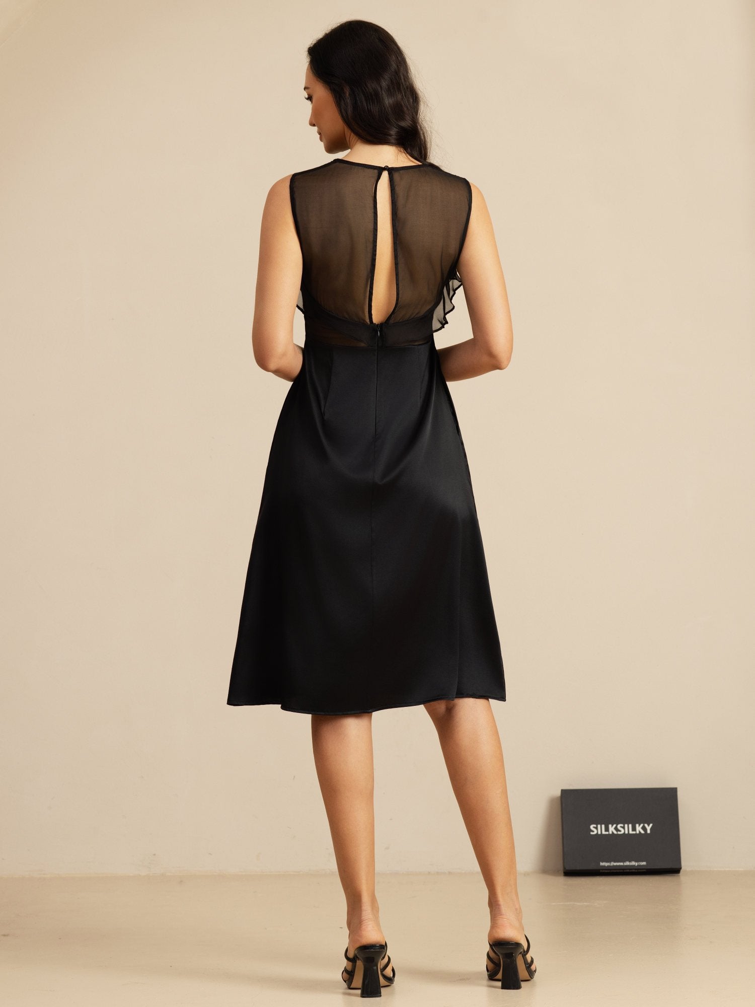 SilkSilky 19Momme Pure Silk Illusion Neck Sleeveless Knee Length Dress, Black / XL(14)
