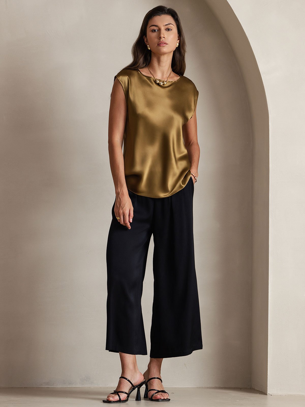 [Brown] SilkSilky  19Momme Silk Round Neck Women's T-Shirt 004