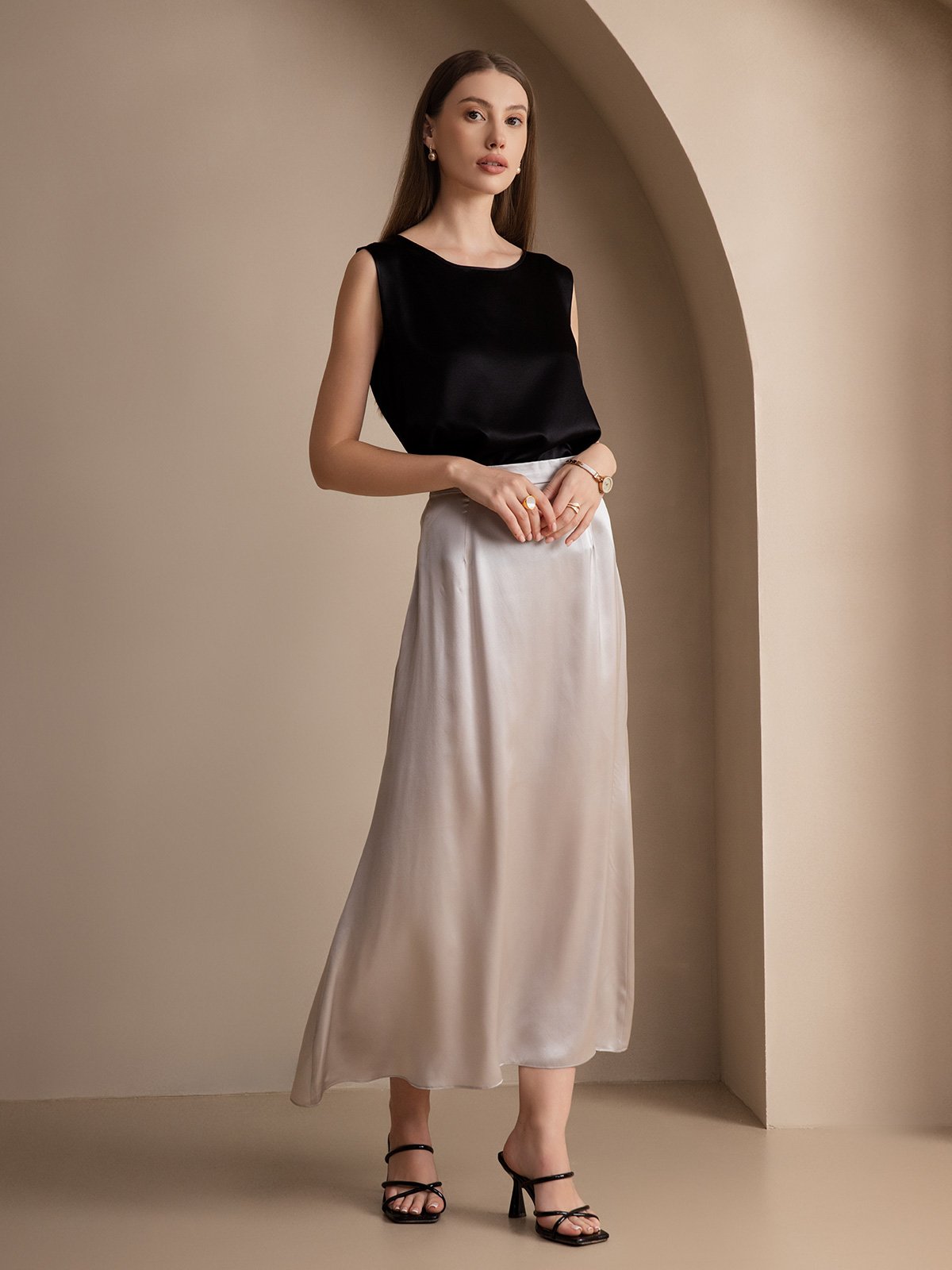 [Black] SilkSilky  19Momme Silk Round Neck Camisole Top 007