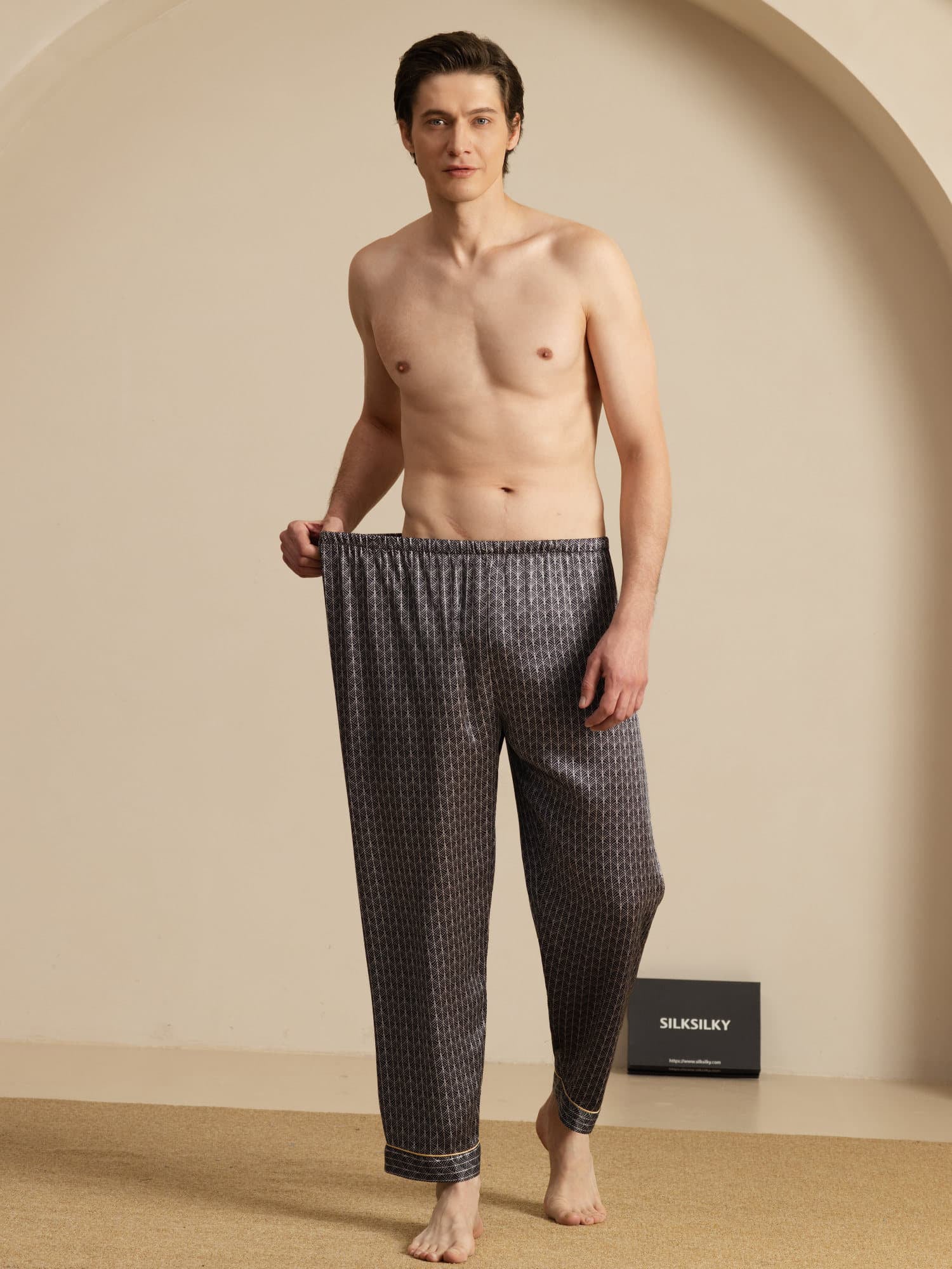 [Black Ginkgo] SilkSilky  Men's Sleep Shorts 006