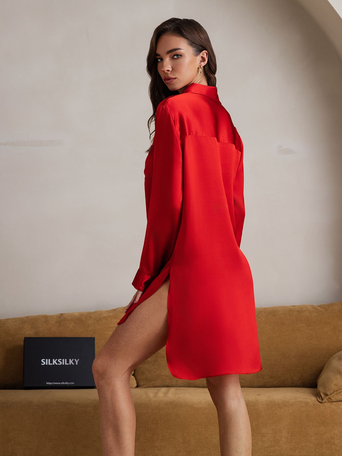 [Red] SilkSilky Pure Silk Lapel Collar Nightgown 002