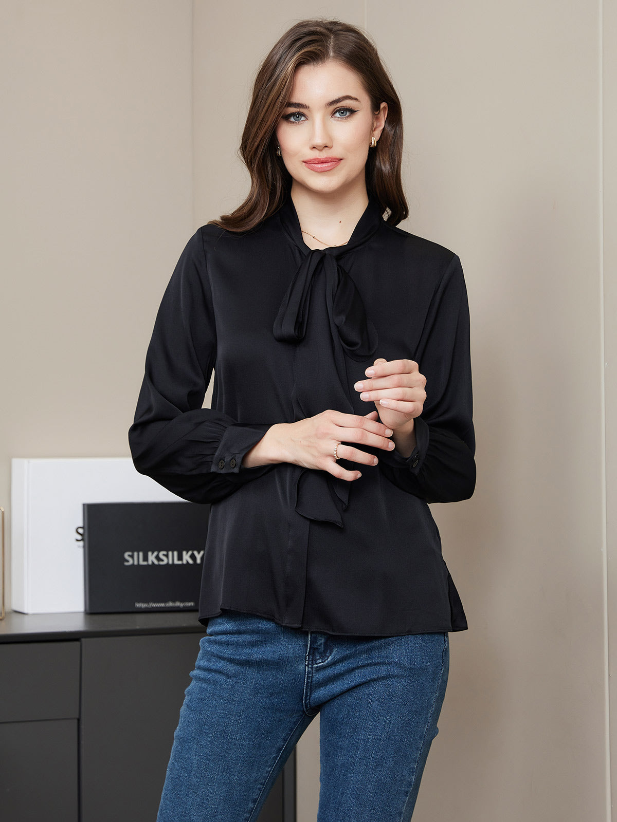 SilkSilky  19Momme Silk Blend Long Sleeve Tie Neck Women's Shirt Black 004