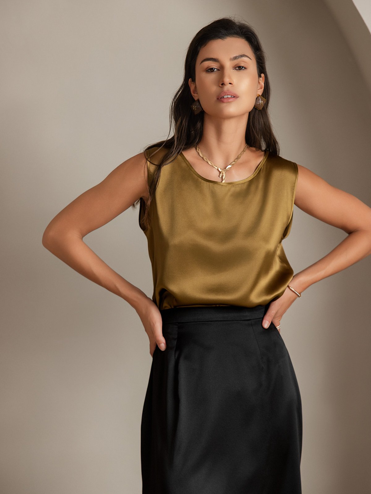 [Brown] SilkSilky  19Momme Silk Round Neck Camisole Top 004