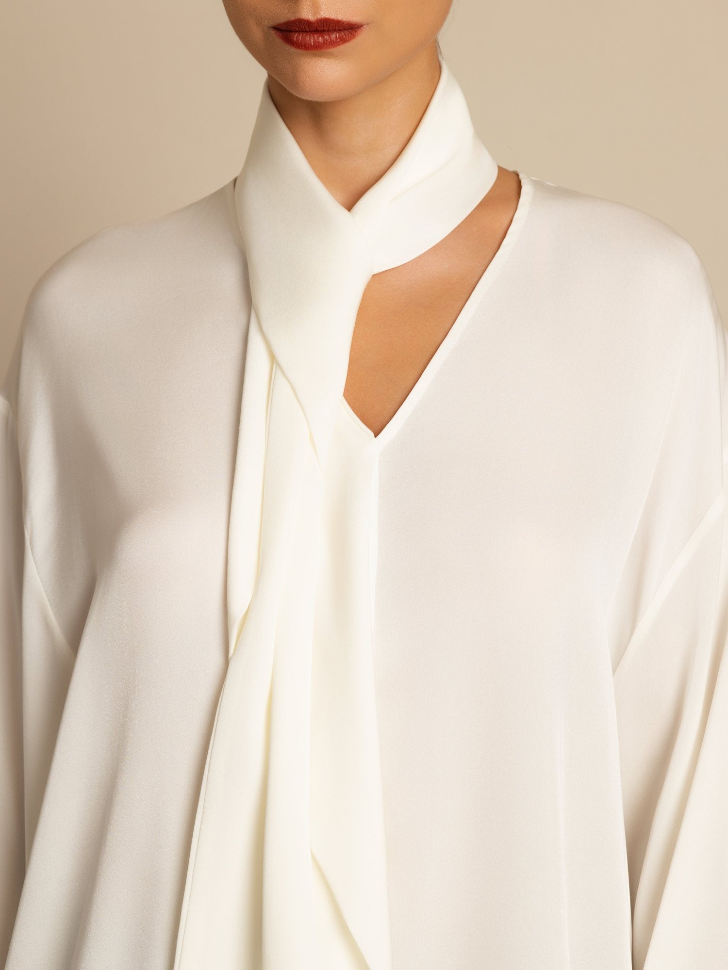 [White] SilkSilky 19Momme Silk Long Sleeve V Neck Blouse 005