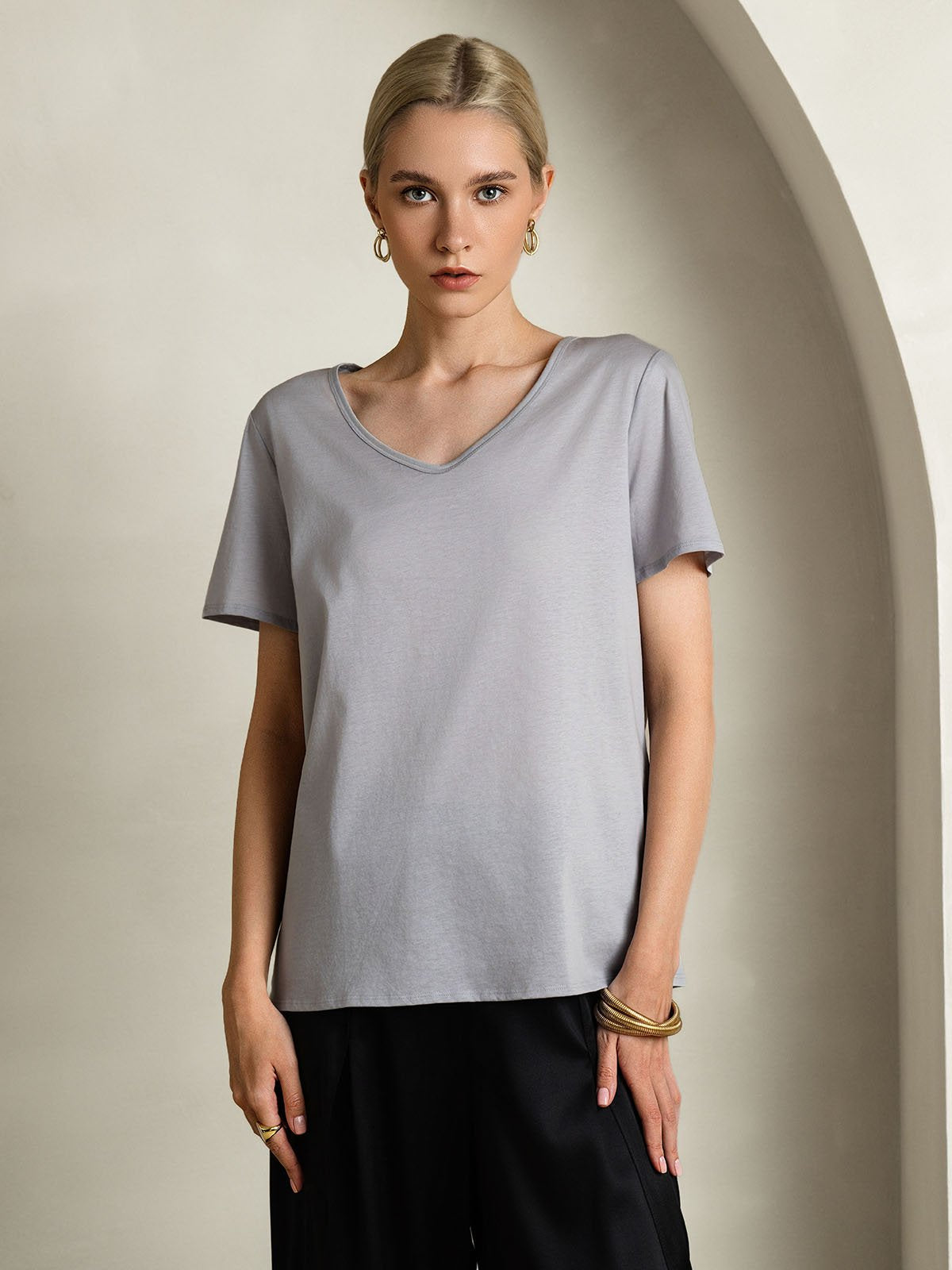 SilkSilky Silk Blend Short Sleeve V Neck Women's T-Shirt Gray 001