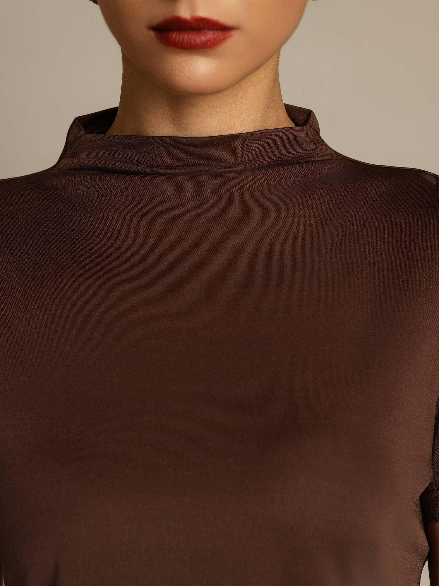 [Coffee] SilkSilky  Pure Silk Collar Women's T-Shirt 004