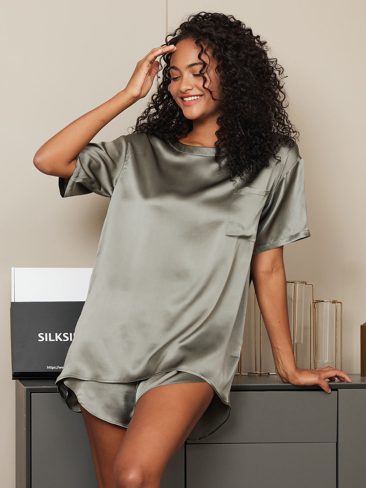 [Grayish Green] SilkSilky  Pure Silk Round Neck Women's Pajamas 003