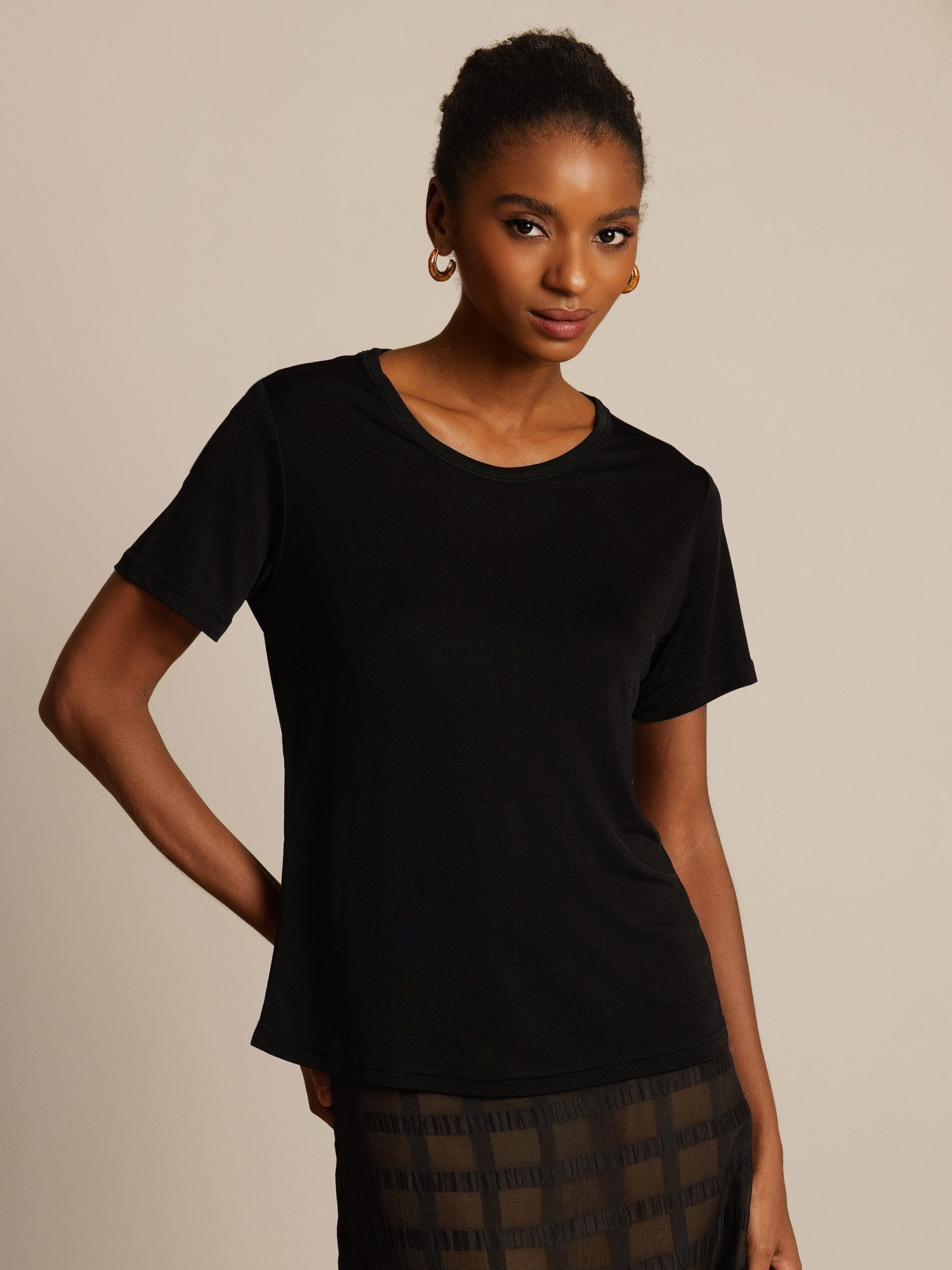 [Black] SilkSilky  Silk Knitted Round Neck Women's T-Shirt 003,