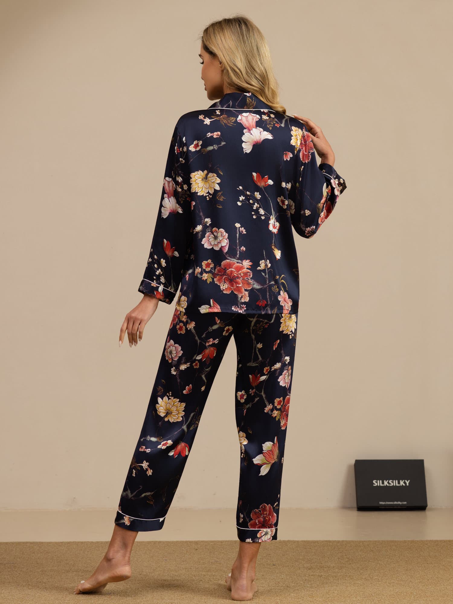 [Navy Floral] SilkSilky  Long Sleeve Notch Collar Women's Pajamas 002