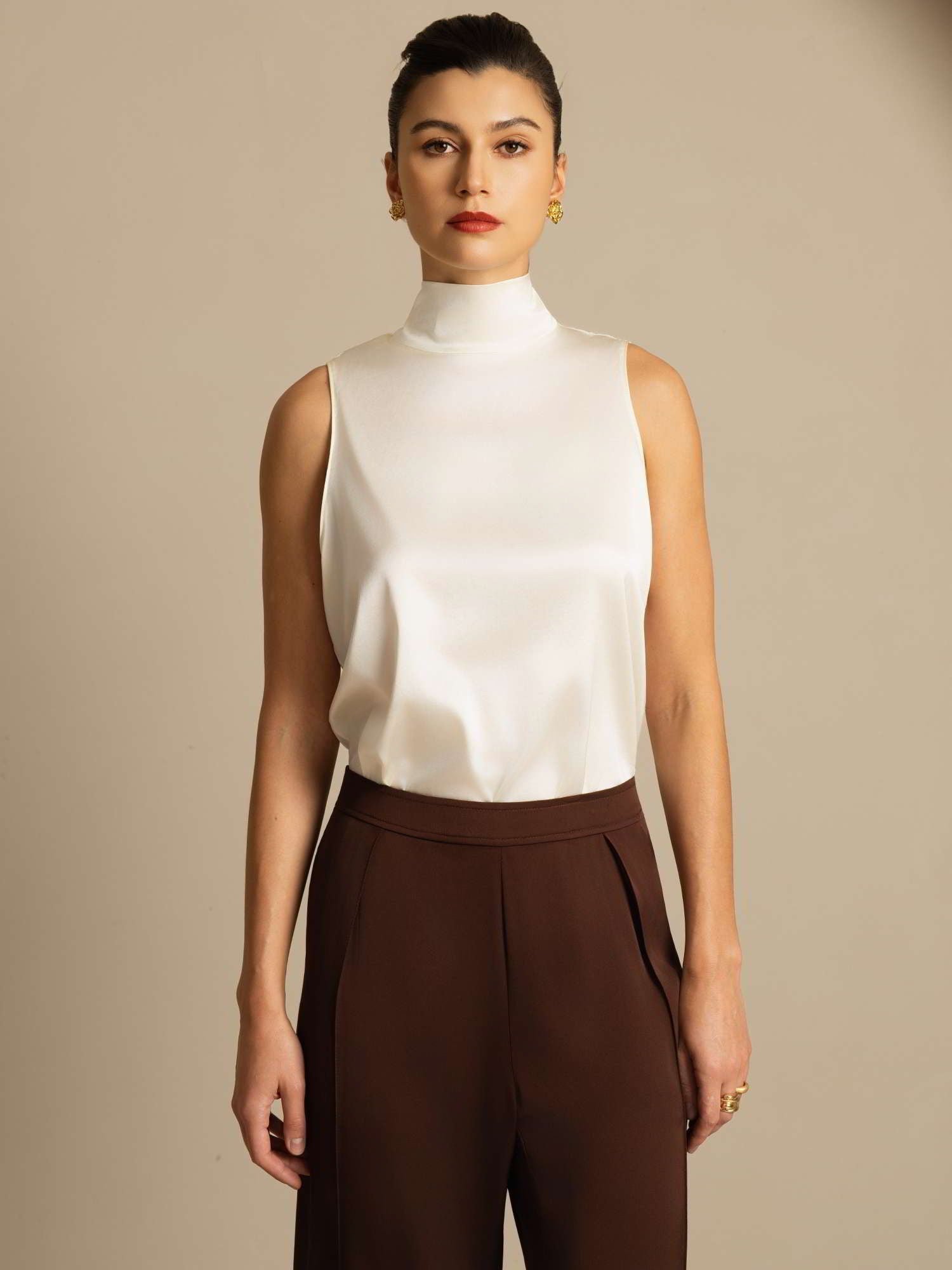 [Ivory] SilkSilky  19Momme Silk Sleeveless Tie Neck Blouse 001