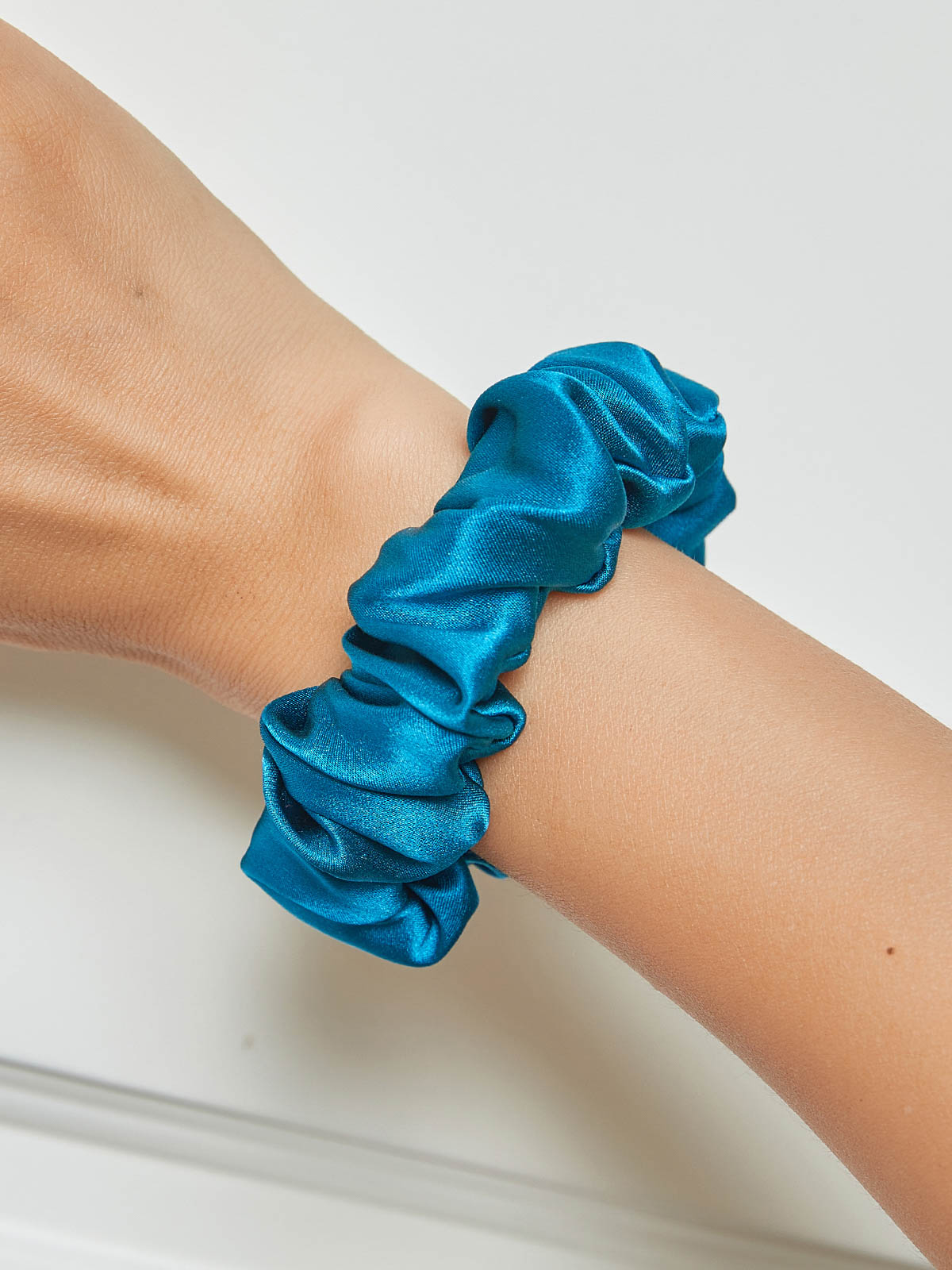 [Teal] SilkSilky  19Momme Pure Silk Scrunchie 001