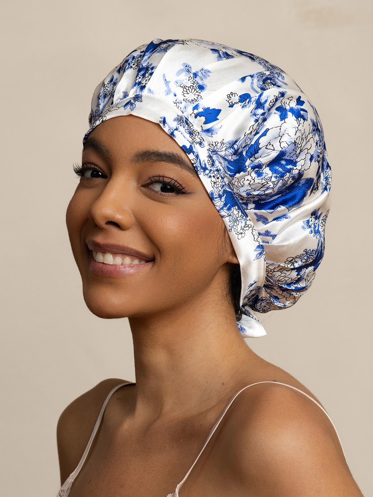 SilkSilky  Pure Silk Sleep Cap BlueandWhitePorcelain 001