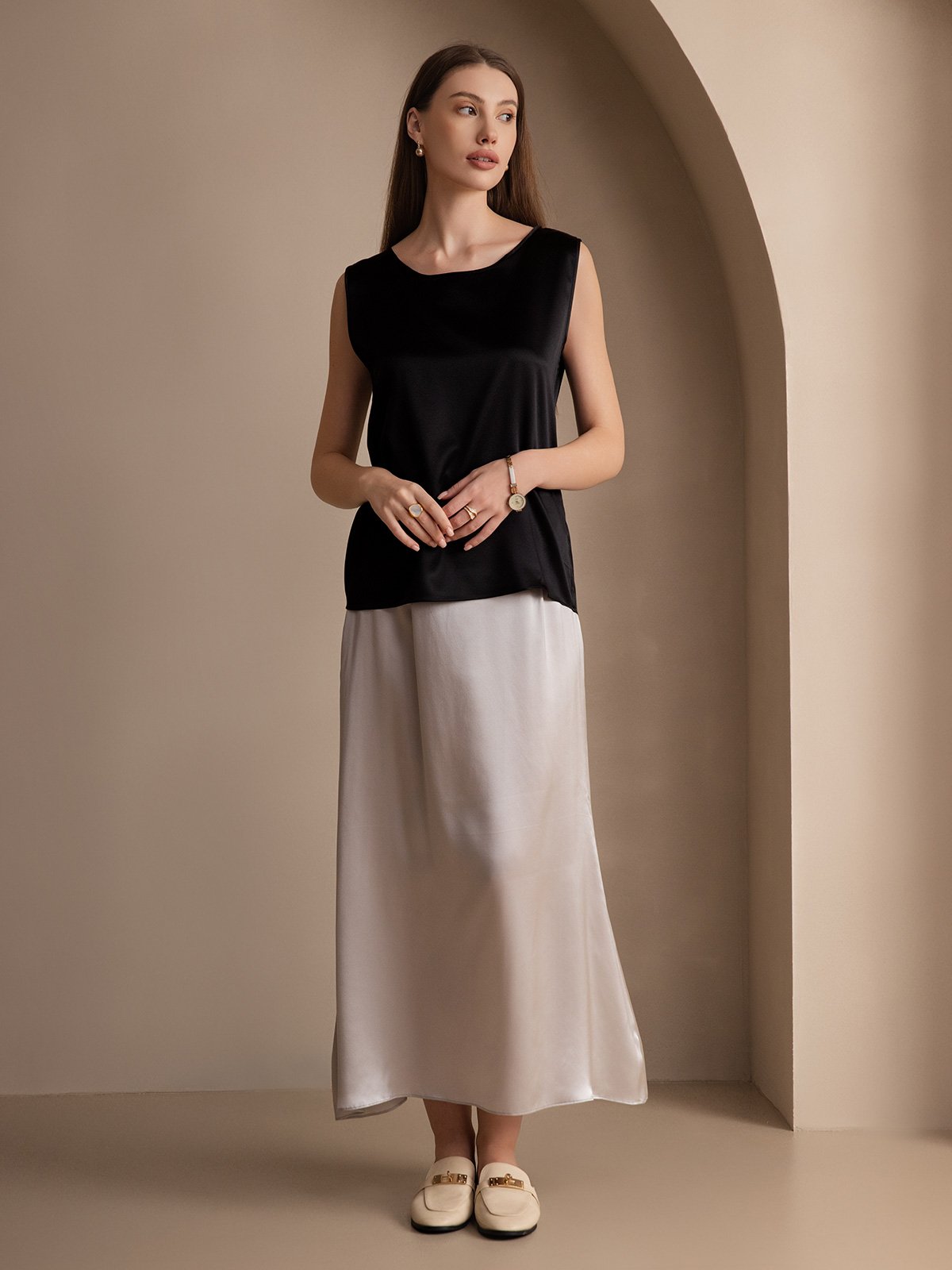 [Black] SilkSilky  19Momme Silk Round Neck Camisole Top 005
