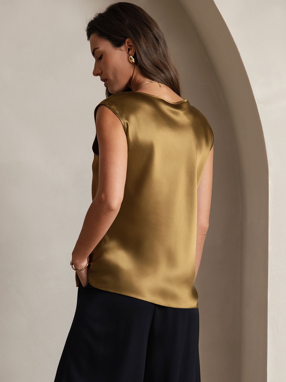[Brown] SilkSilky  19Momme Silk Round Neck Women's T-Shirt 002