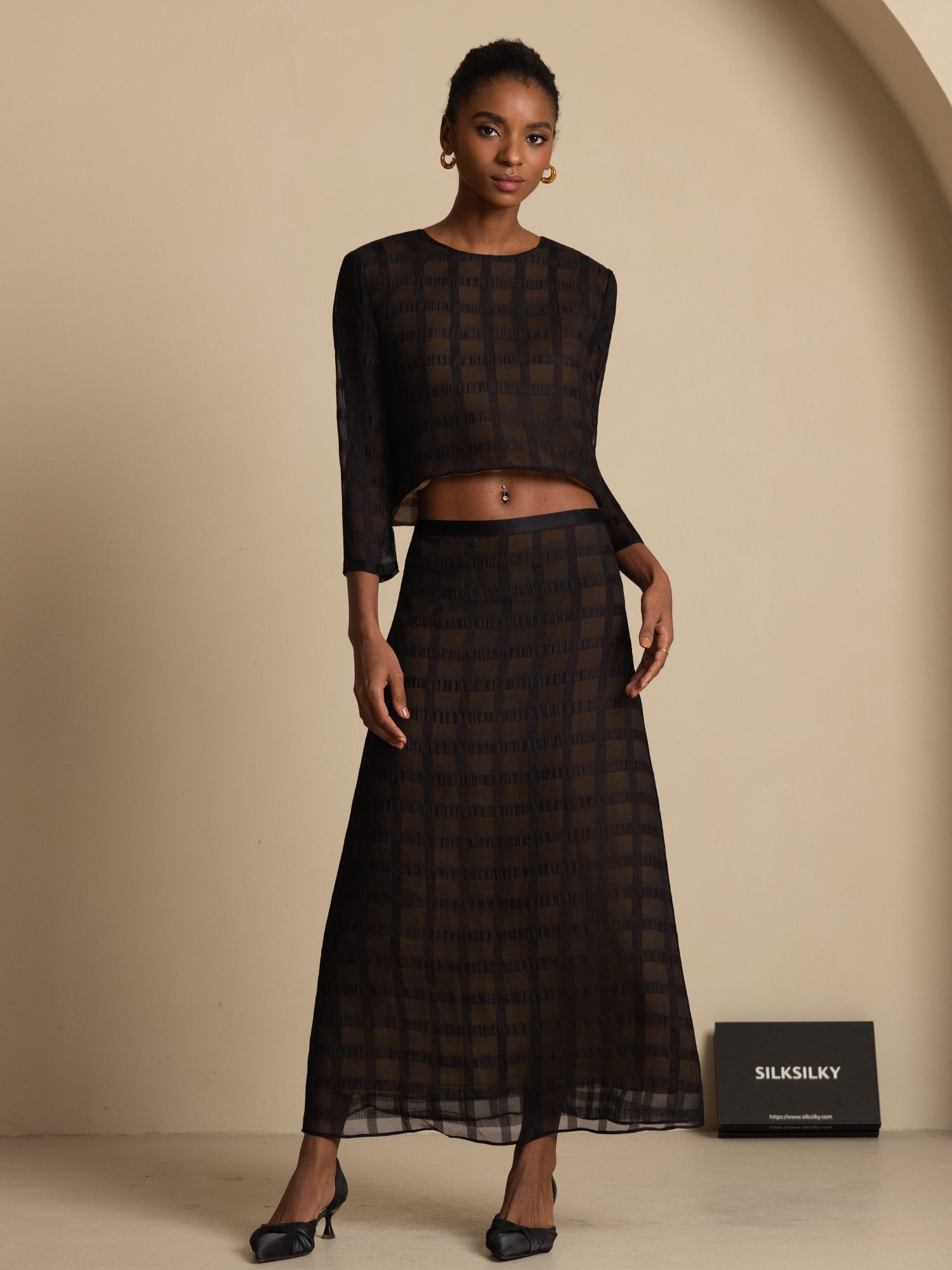 [Black] SilkSilky Pure Silk Long Sleeve Round Neck Women''s Outfit Sets 003