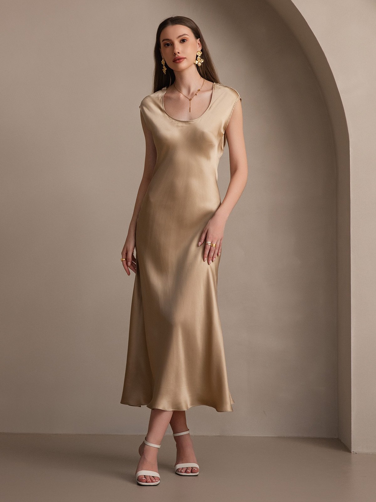SilkSilky 19Momme Silk Cap Sleeve Round Neck Midi Dress, Champagne / M(8/10) SilkSilky 19Momme Silk Cap Sleeve Round Neck Midi Dress, Champagne / M(8/10)