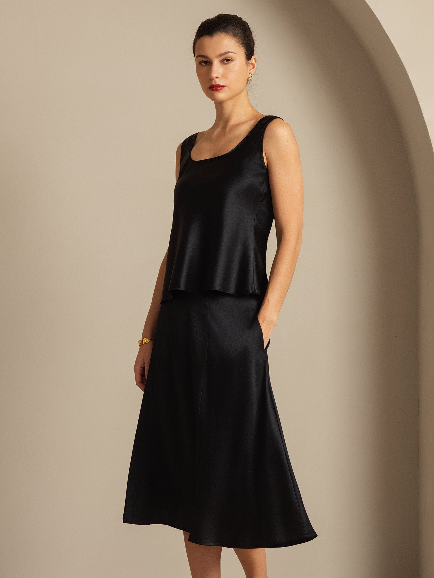 [Black] SilkSilky  19Momme Silk U Neck Camisole Top 004,