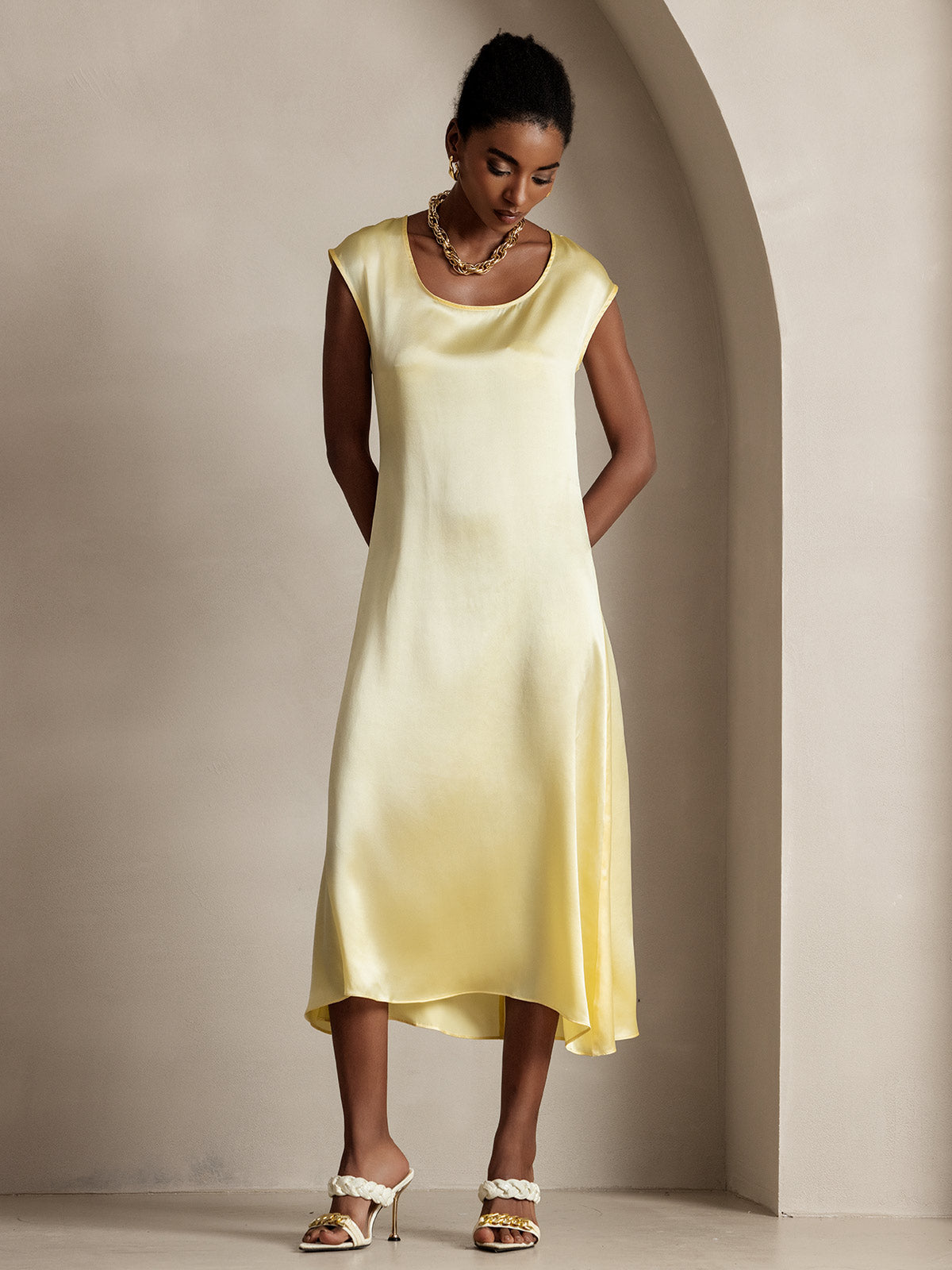 SilkSilky  19Momme Silk Sleeveless Round Neck Dress LightYellow 006