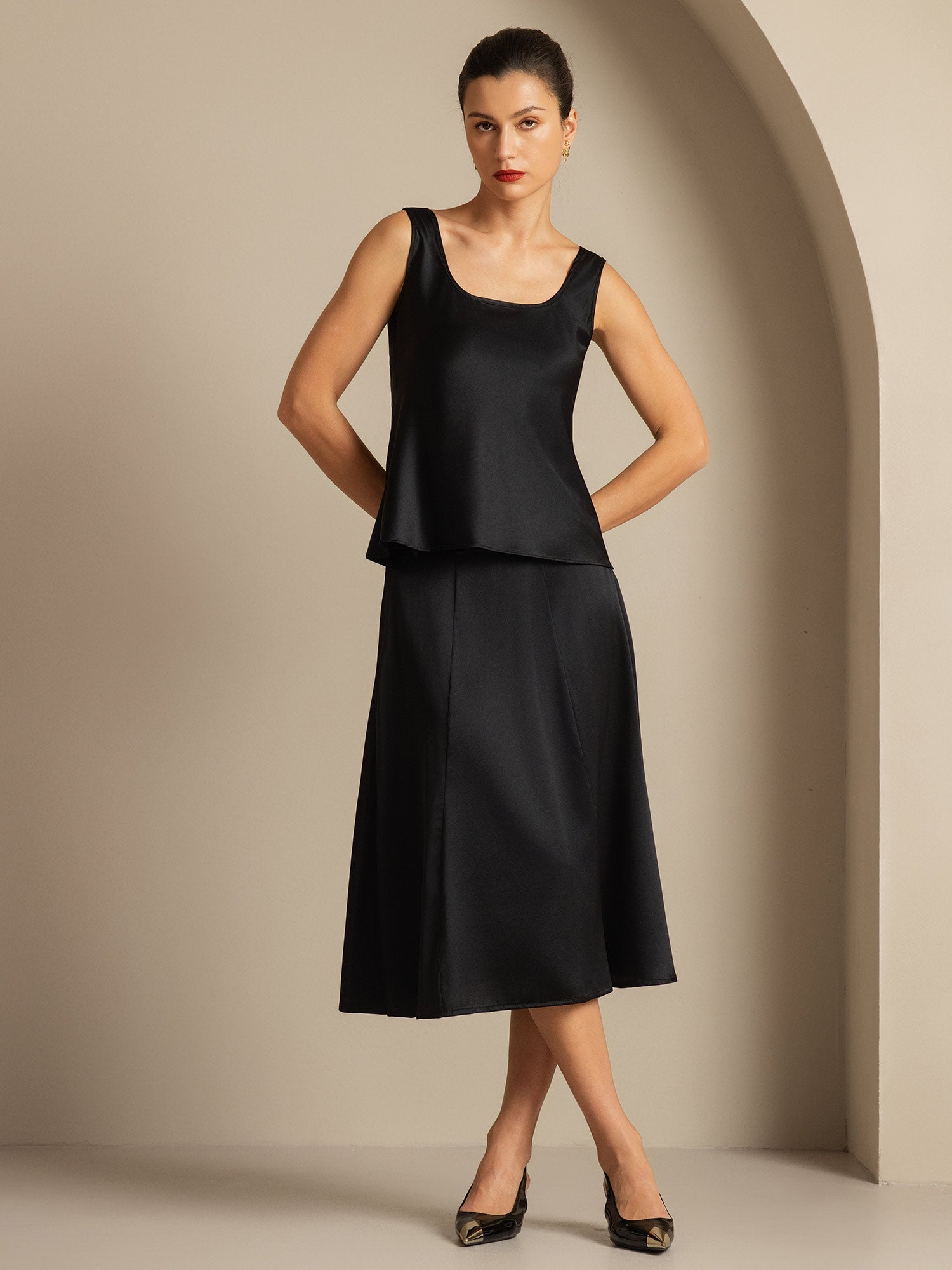 [Black] SilkSilky  19Momme Silk U Neck Camisole Top 005,