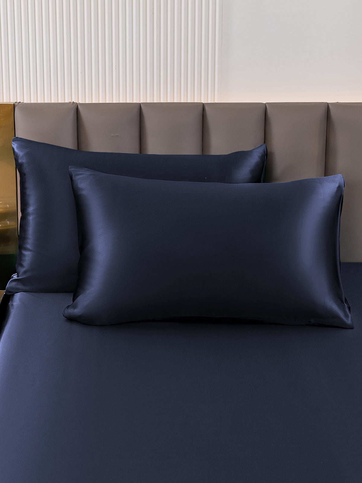 SilkSilky  19Momme Pure Silk Pillowcase DarkBlue 006