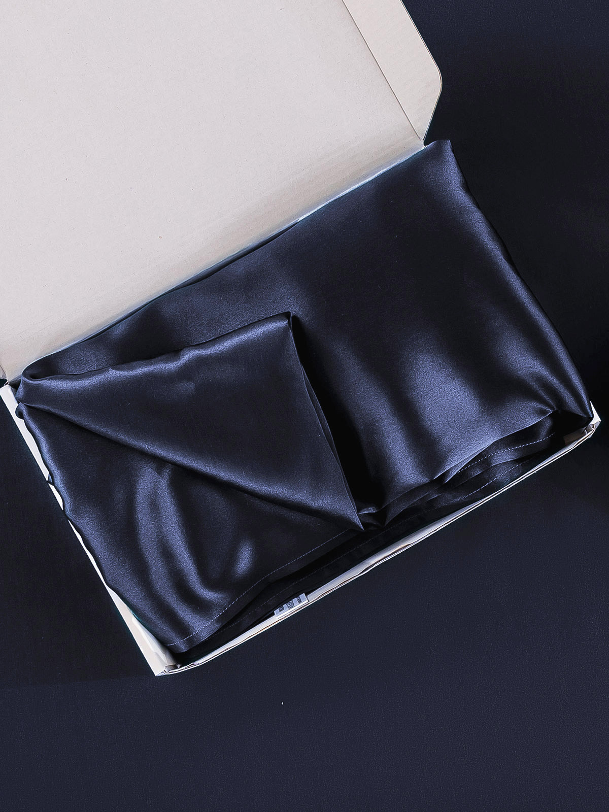 SilkSilky  30Momme Pure Silk Pillowcase DarkBlue 006