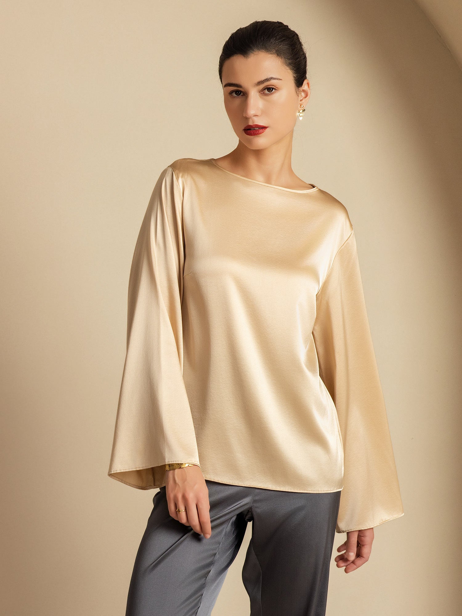 [Champagne] SilkSilky  19Momme Silk Round Neck Women's T-Shirt 006