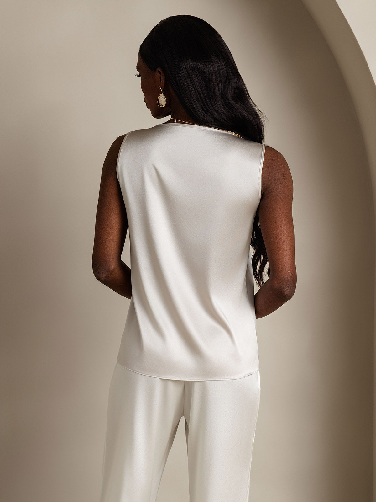 [Light Gray] SilkSilky  19Momme Silk Round Neck Camisole Top 002