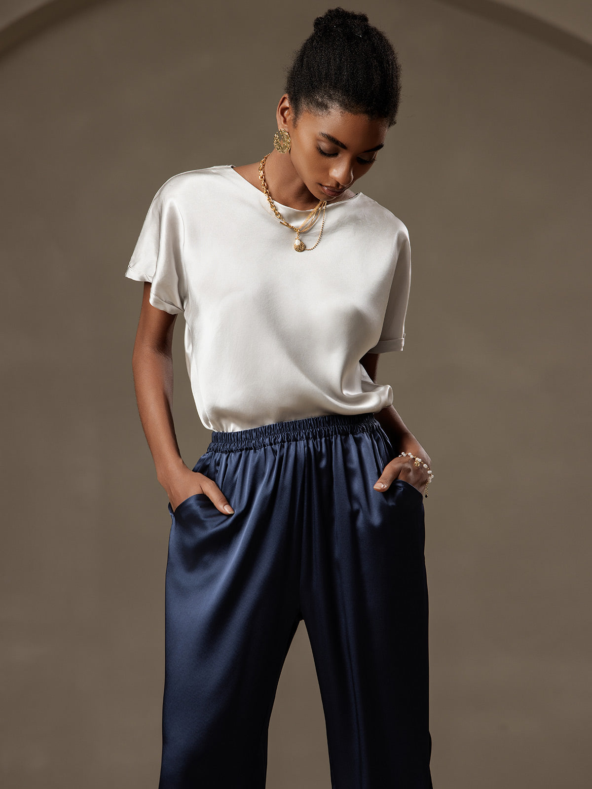 [Light Gray] SilkSilky  19Momme Silk Round Neck Women's T-Shirt 005