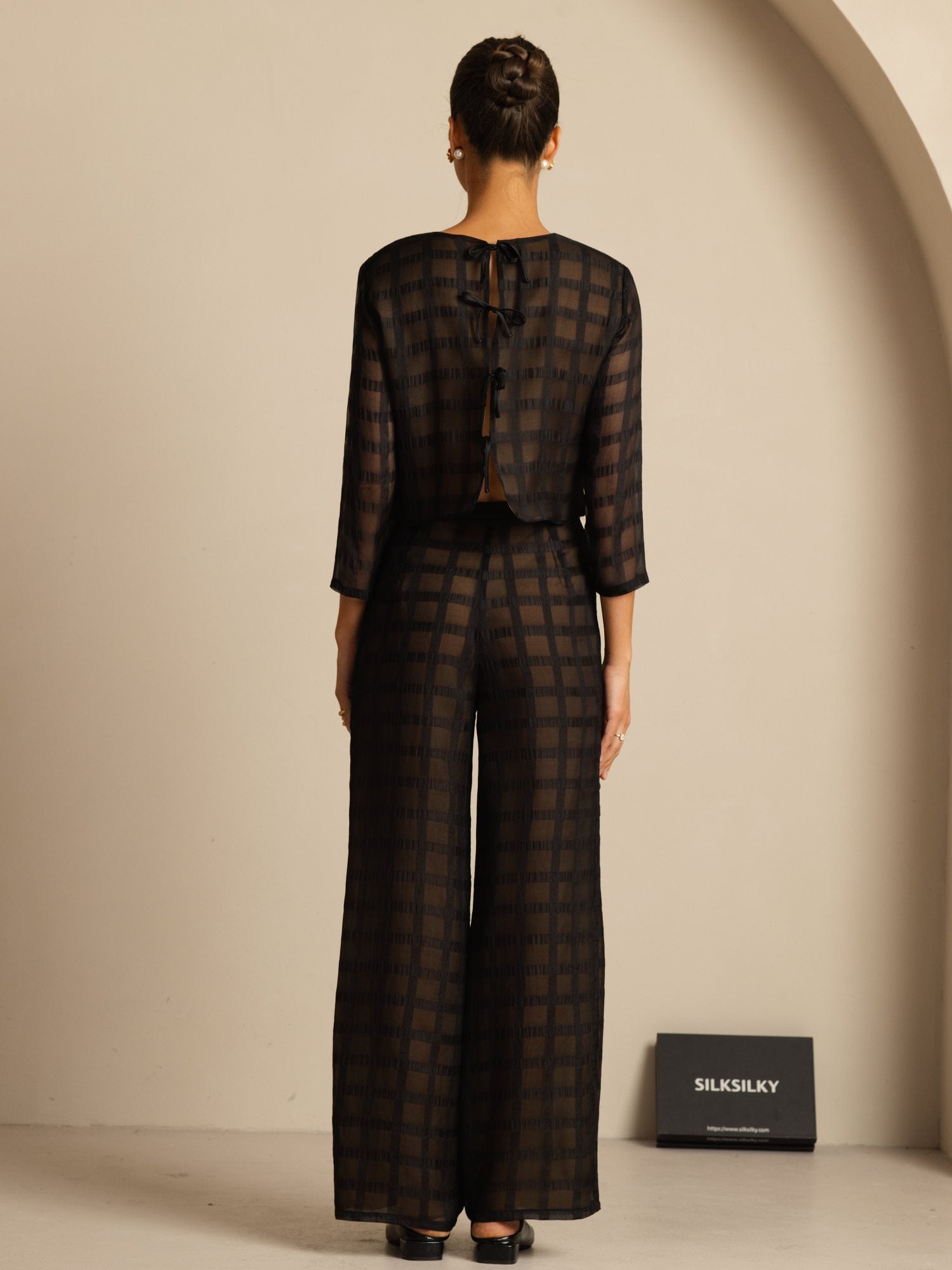 [Black] SilkSilky Pure Silk Long Sleeve Round Neck Women''s Outfit Sets 002