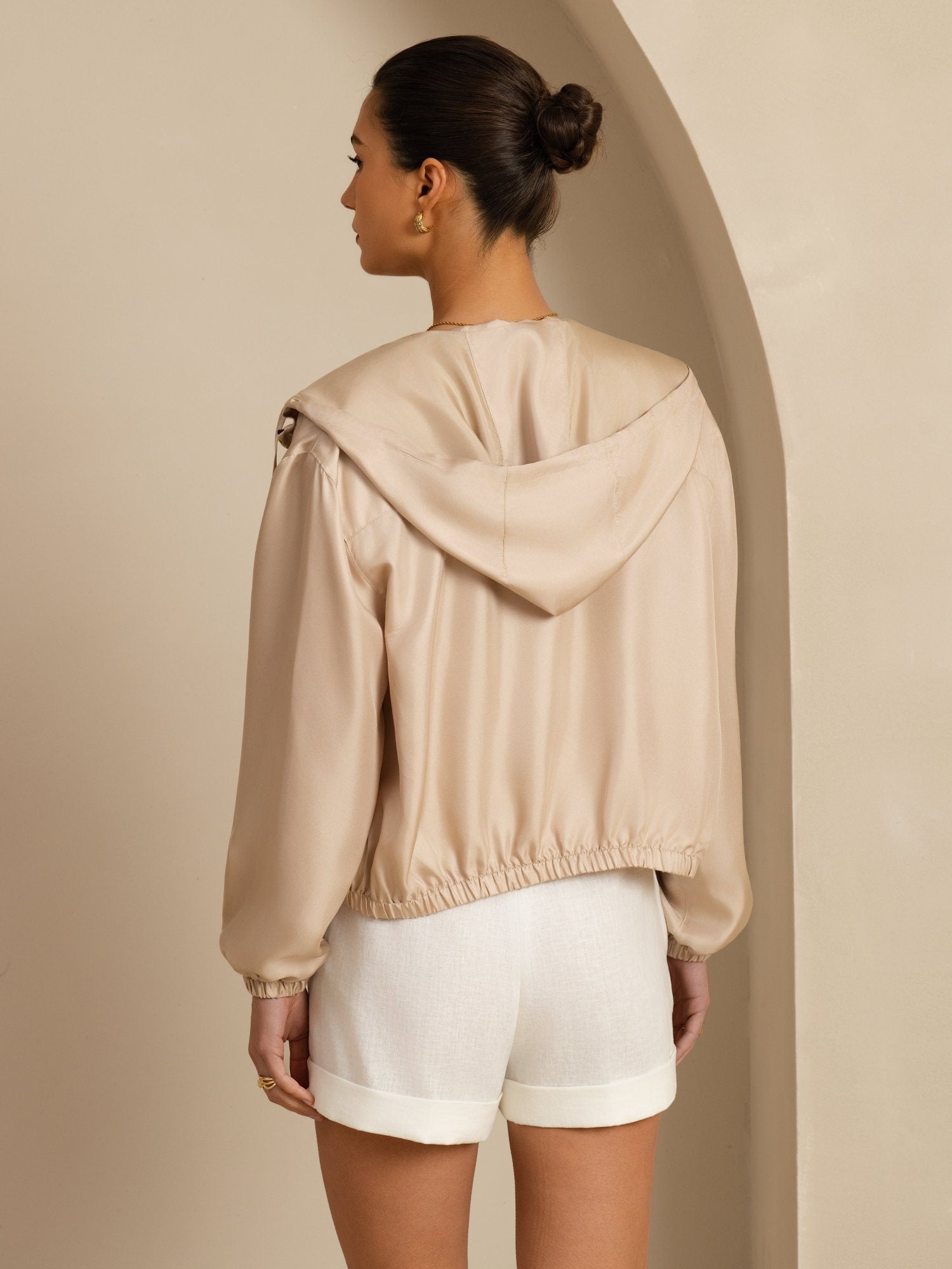 [Tan] SilkSilky 18Momme Silk Satin Surah Long Sleeve Stand Collar Women's Outerwear 002