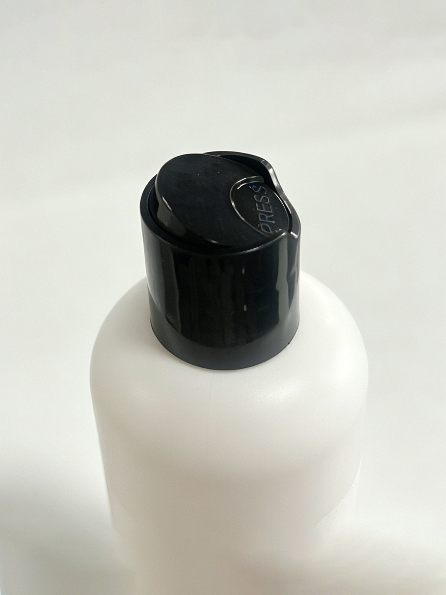 [White] SilkSilky  Laundry Detergent 002