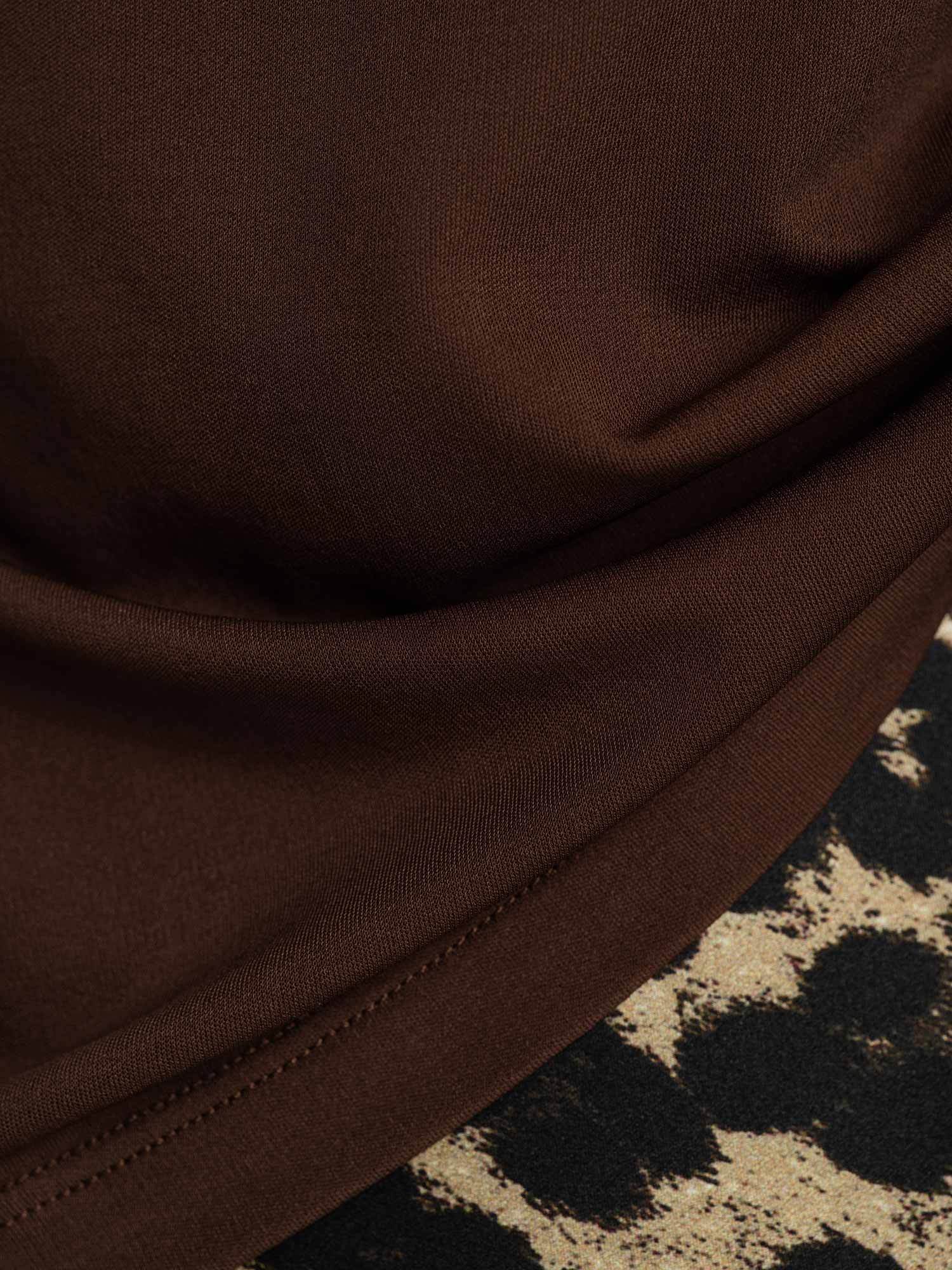 [Coffee] SilkSilky Pure Silk V Neck Women's T-Shirt 005