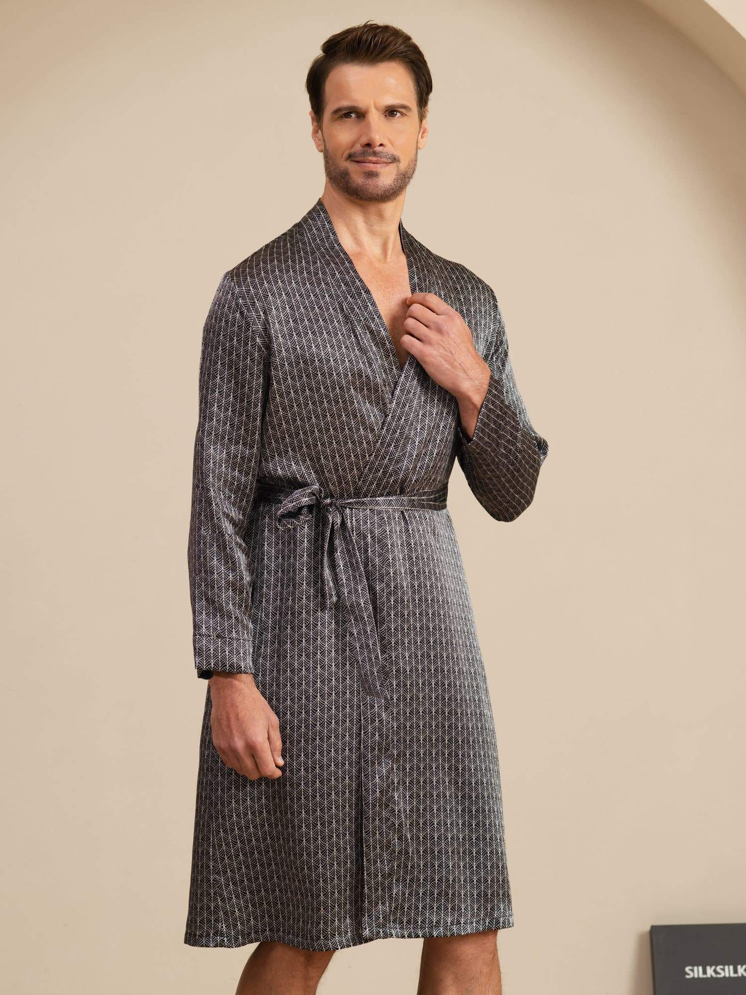 [Black Ginkgo] SilkSilky Long Sleeve Mens Robe 002