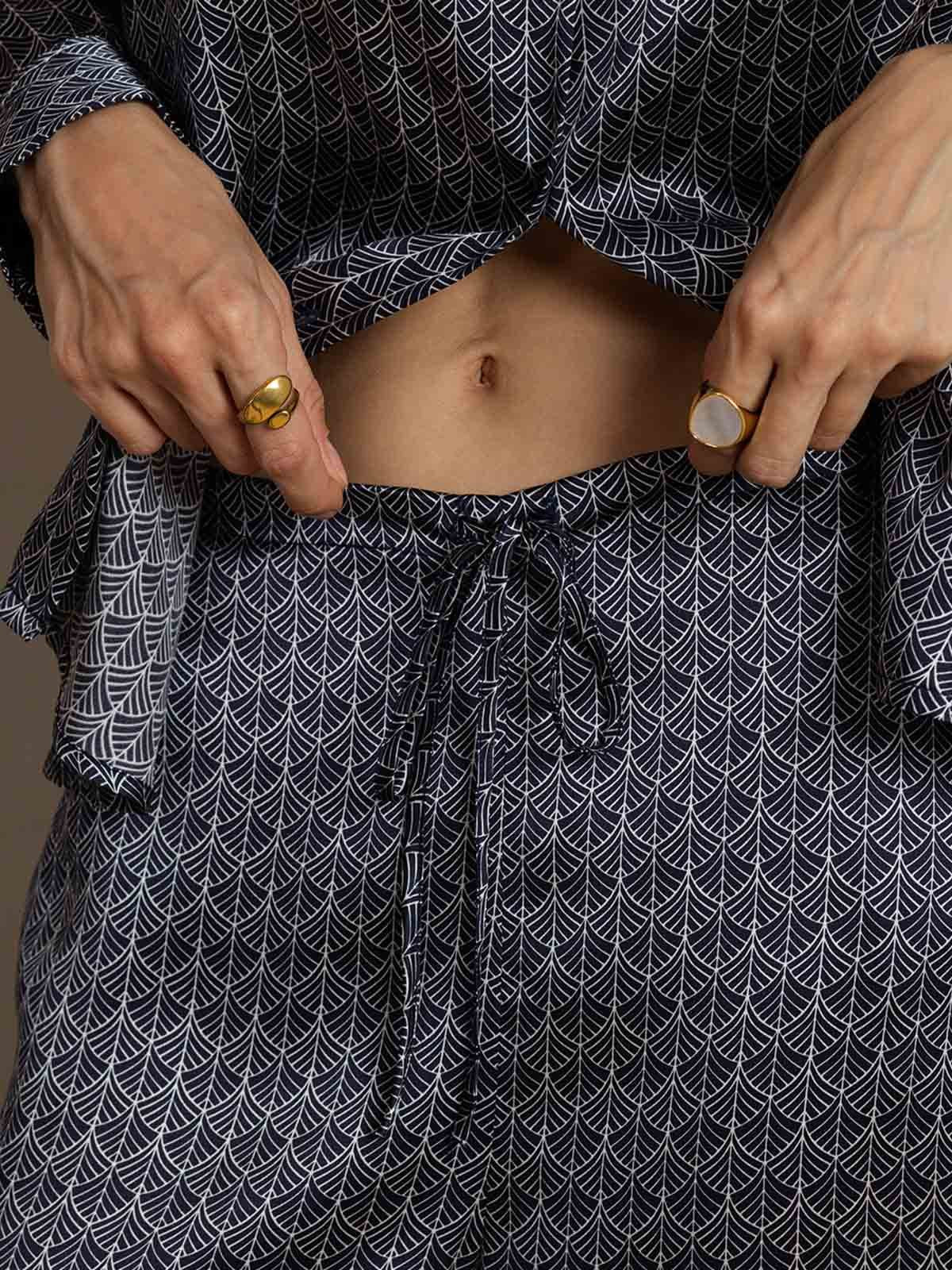 [Navy Ginkgo] SilkSilky  19Momme Silk Lapel Collar Women''s Outfit Sets 005,