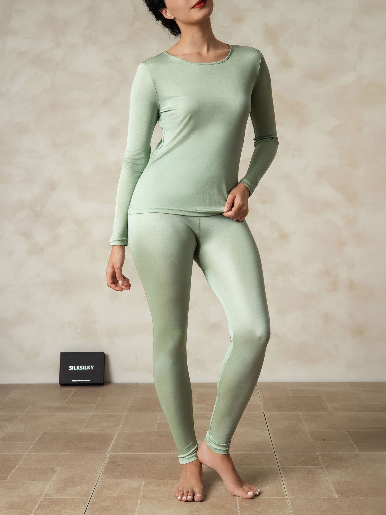 [Green] SilkSilky  Silk Jersey Long Sleeve Round Neck Women's Long Johns 001
