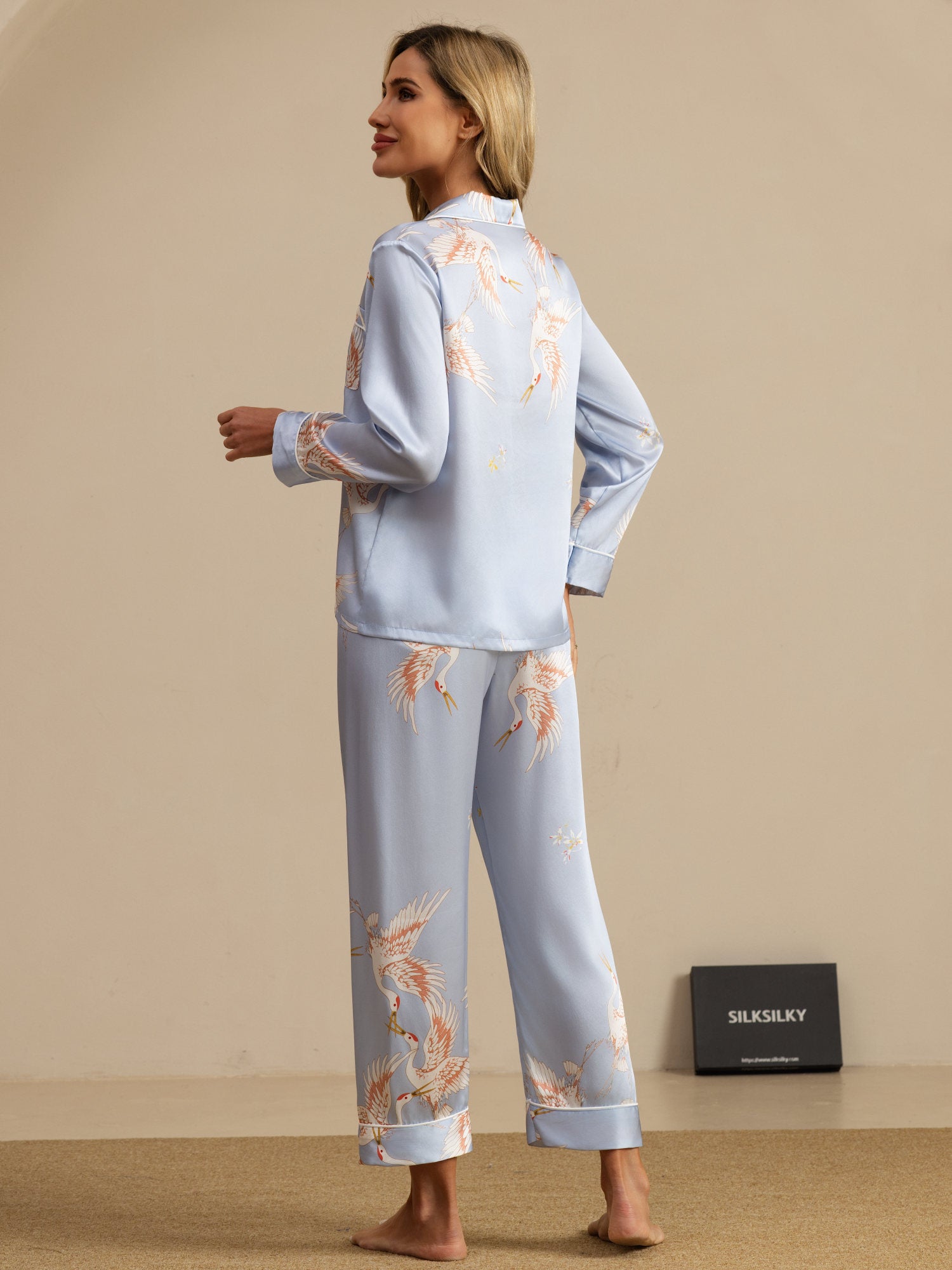 [Light Blue] SilkSilky  19Momme Long Sleeve Notch Collar Women's Pajamas 002