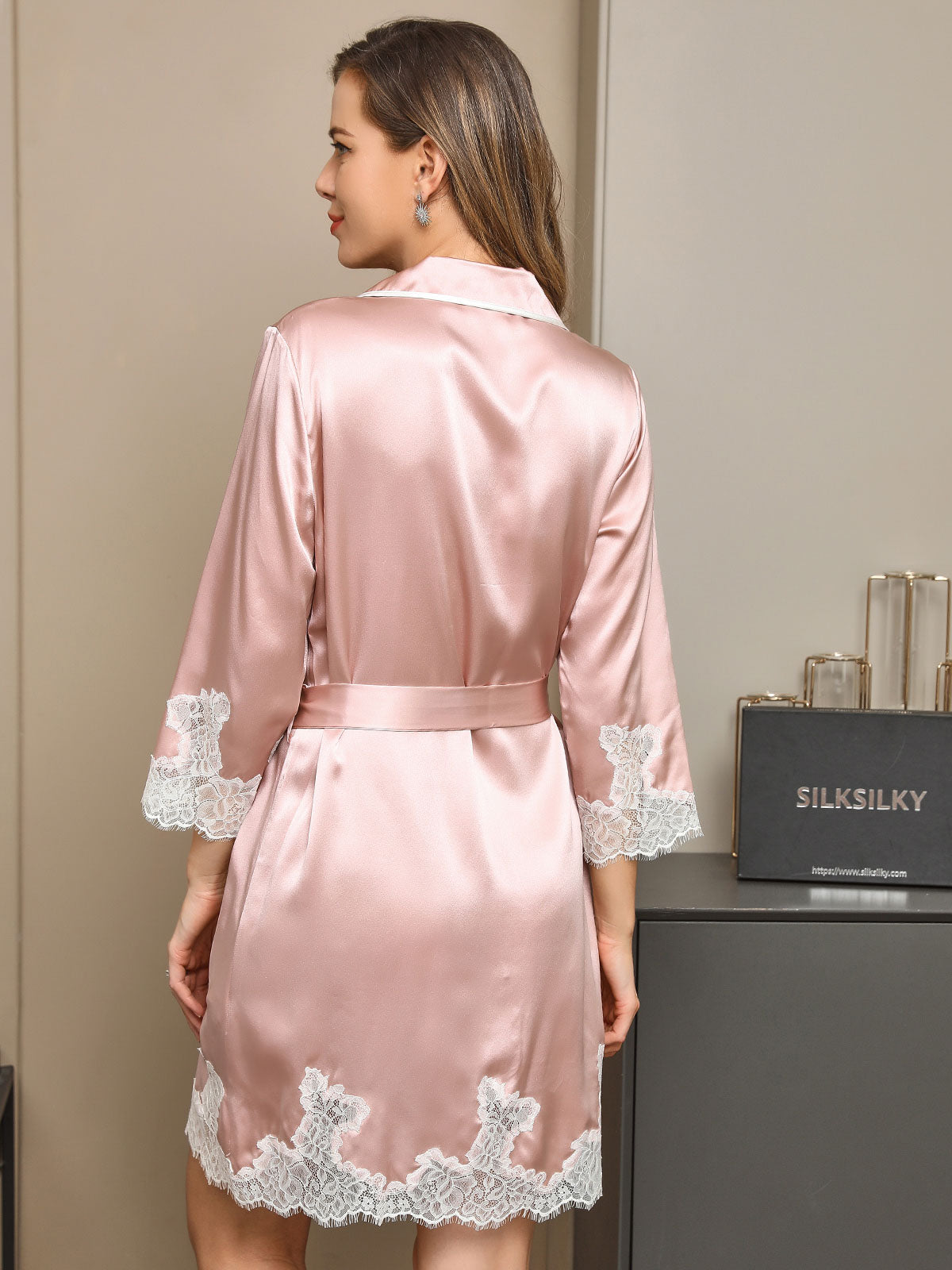 SilkSilky  19Momme Pure Silk 3/4 Sleeve Lapel Women's Robe Pink 002