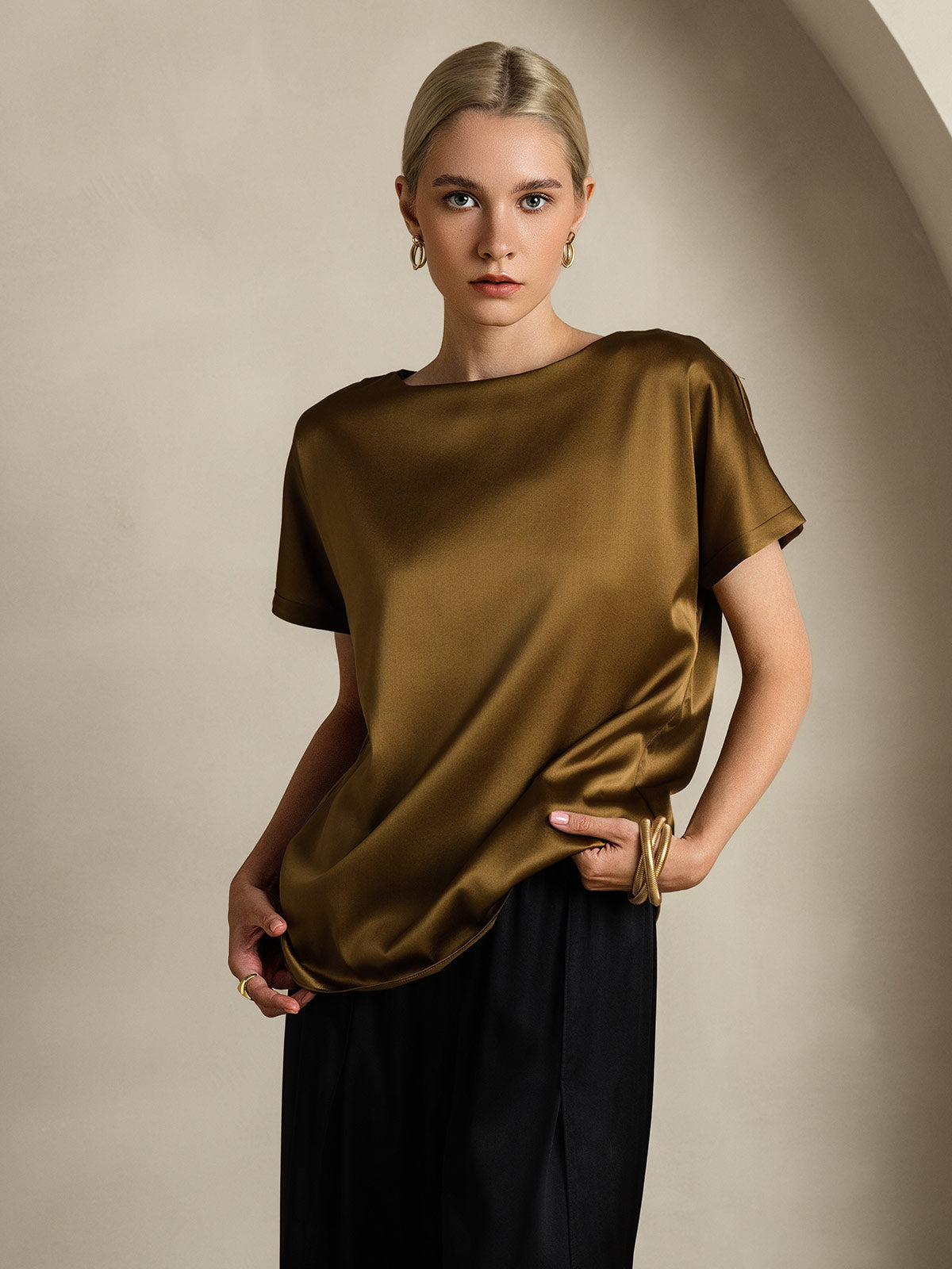 [Brown] SilkSilky  19Momme Silk Round Neck Women's T-Shirt 003