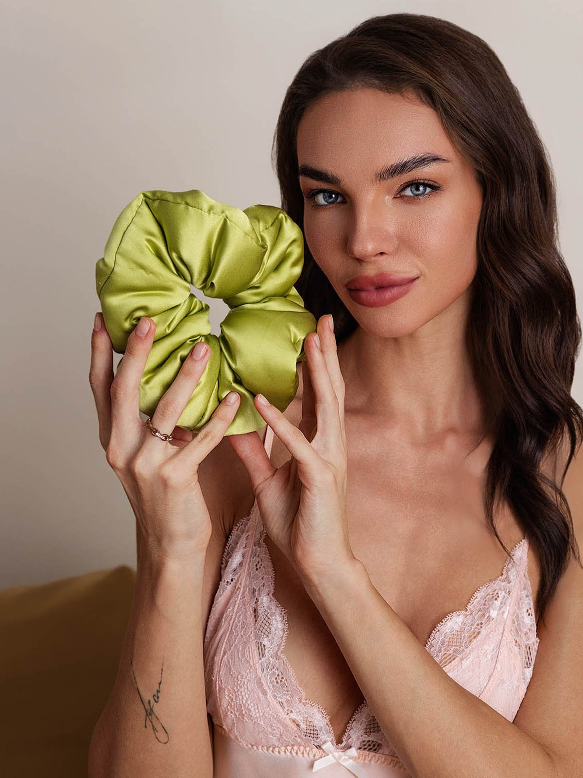 [Green] SilkSilky  Pure Silk Scrunchie 003