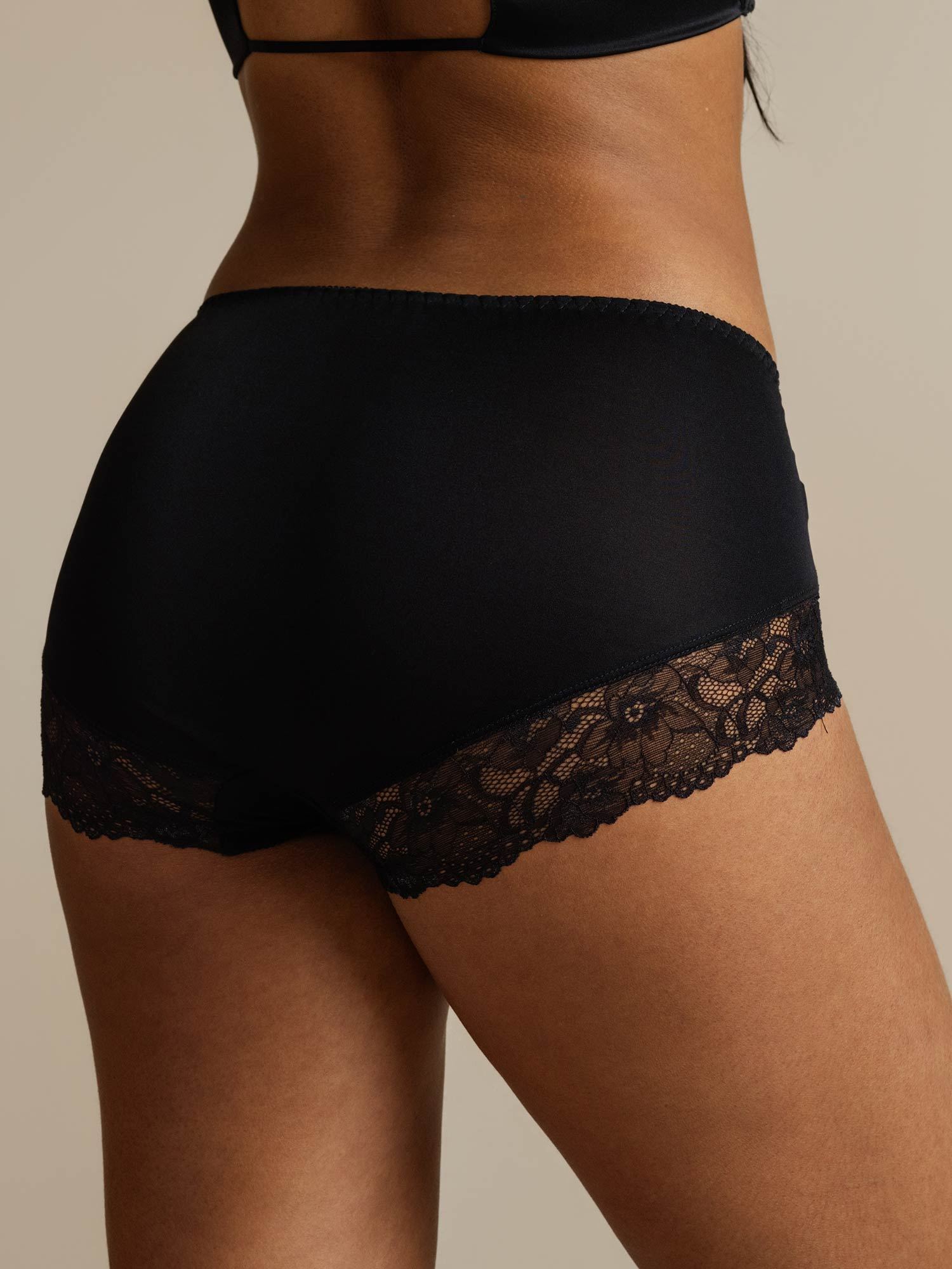 [Black] SilkSilky  Pure Silk Panty 002,