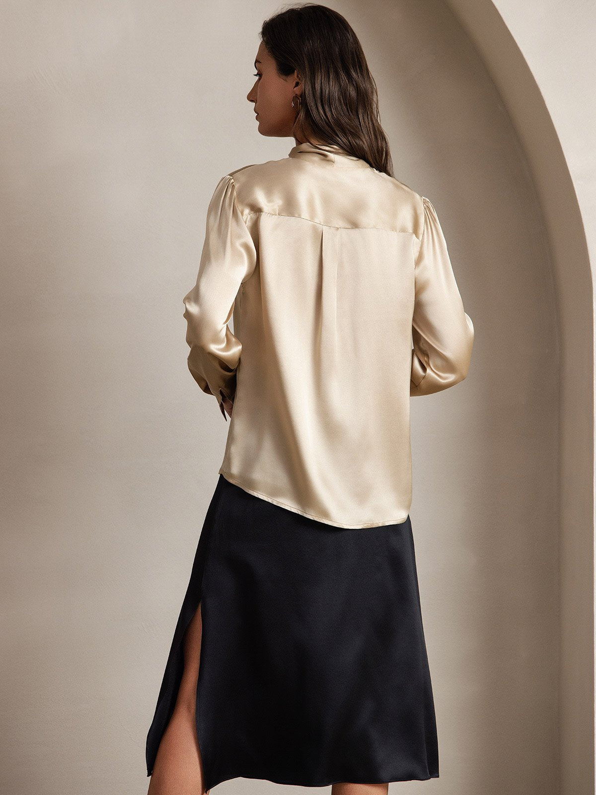 [Champagne] SilkSilky 19Momme Silk Long Sleeve Tie Neck Women's Shirt 002