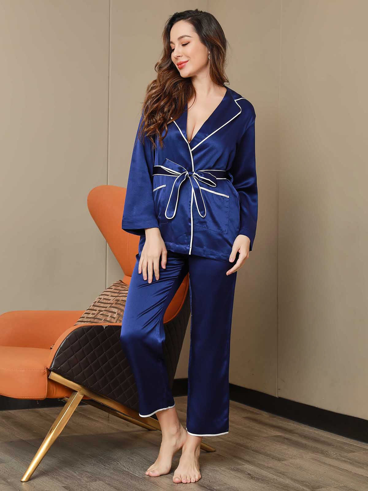 SilkSilky US 19Momme Silk Long Sleeve Womens Pajamas Blue 003